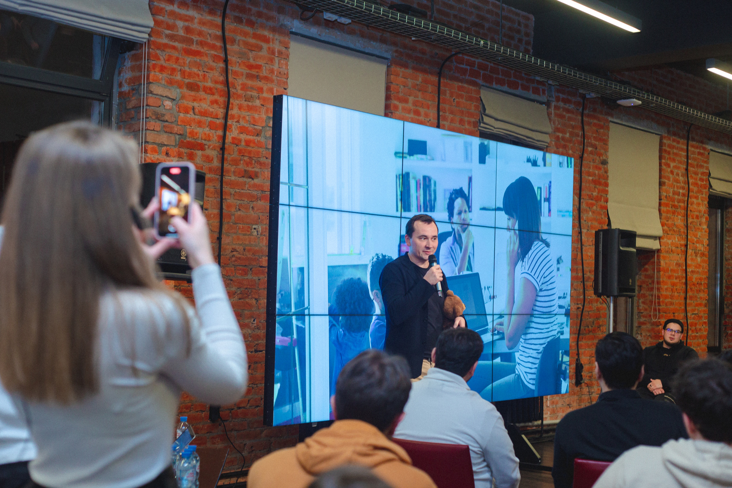 Founders` Mondays. Виктория Еремина — фотограф и видеограф в Москве