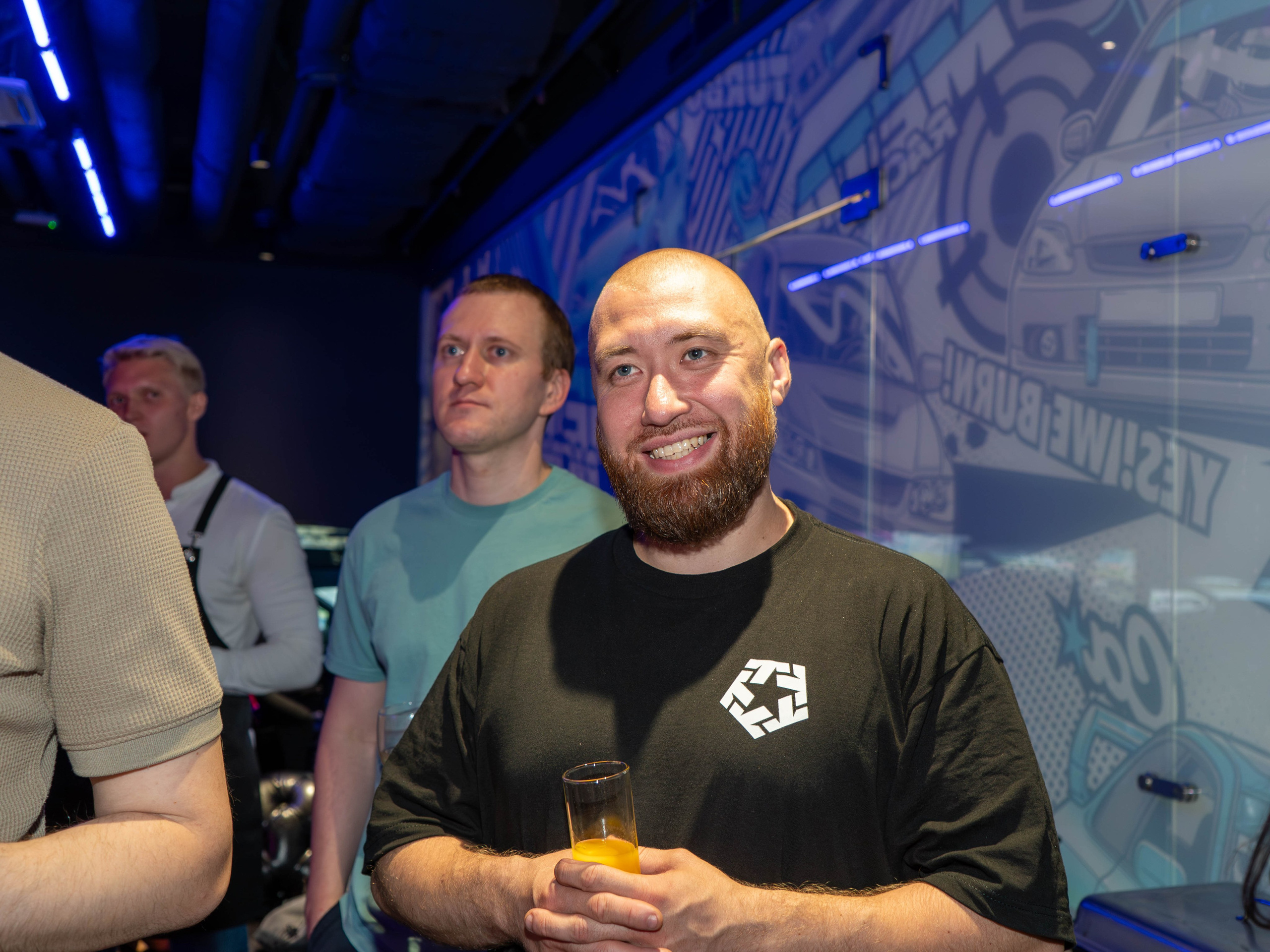 Открытие компьютерного клуба «Meta Racing». FM Media Сrew. Репортажные фото и видео