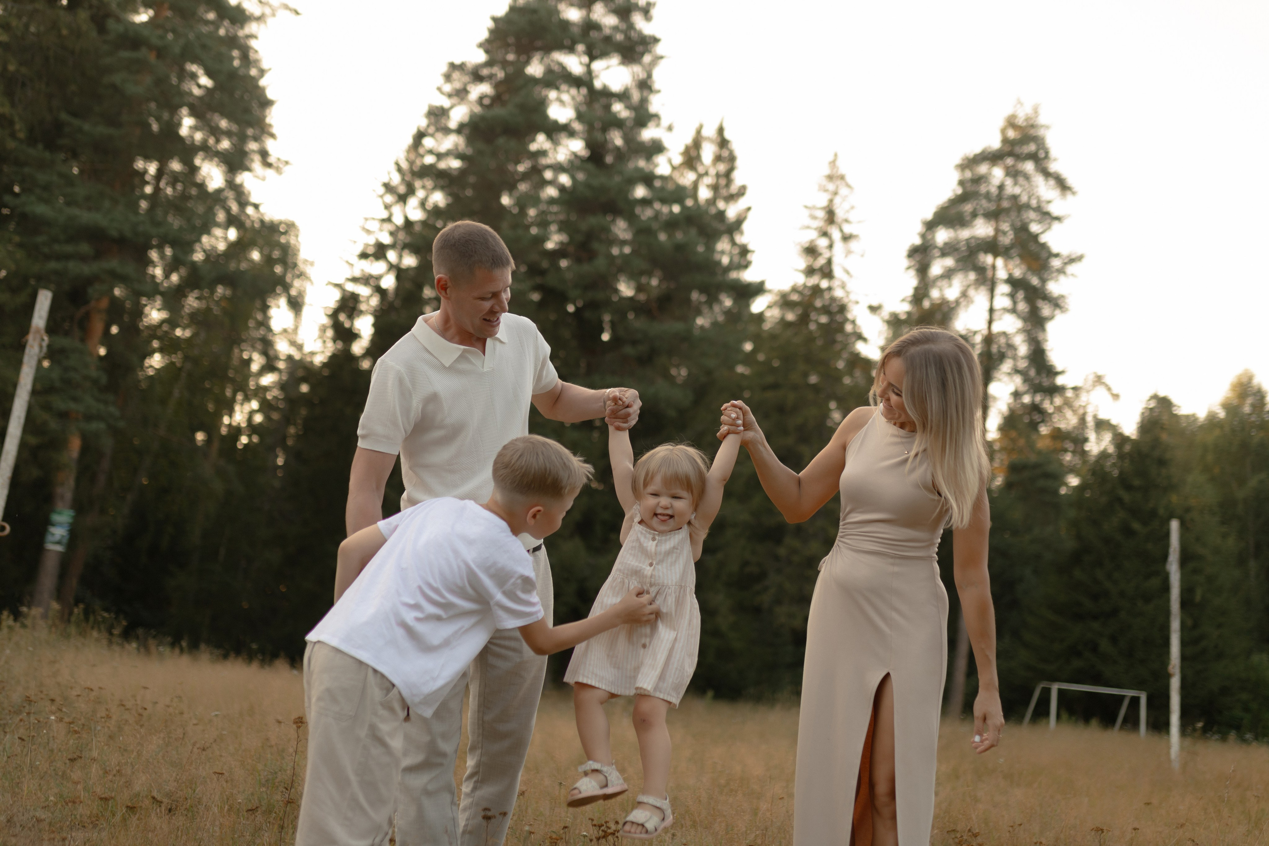 Алексей, Мария, Ваня и Варя. Фотограф Татьяна Семенова