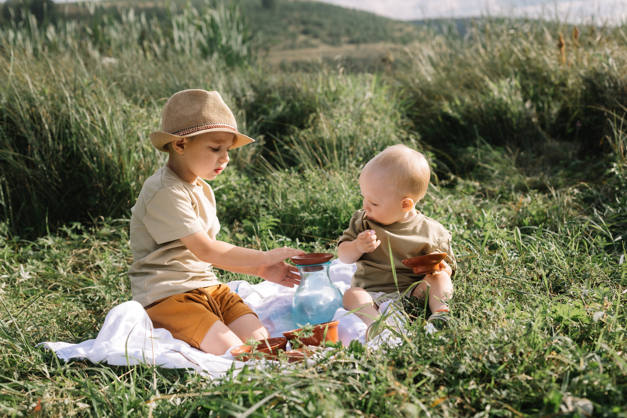У пруда. Фотограф Регина Даниловна Усть — Катав