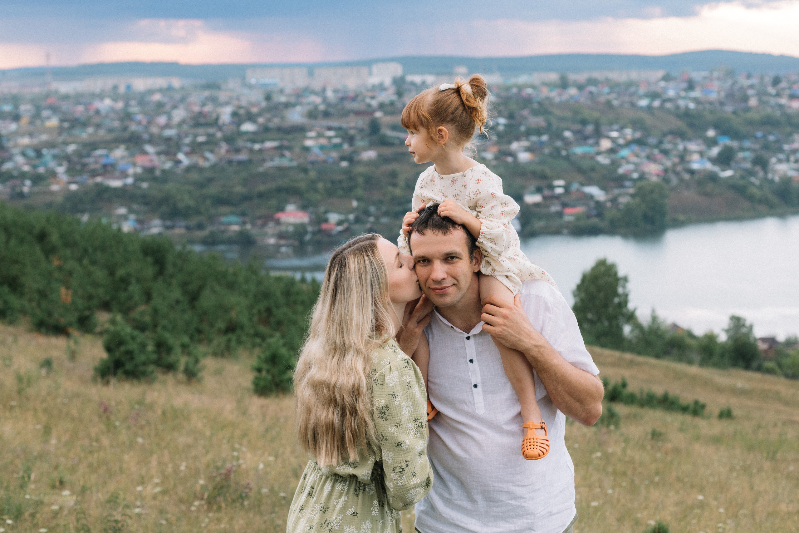 Перед грозой. Фотограф Регина Даниловна Усть — Катав