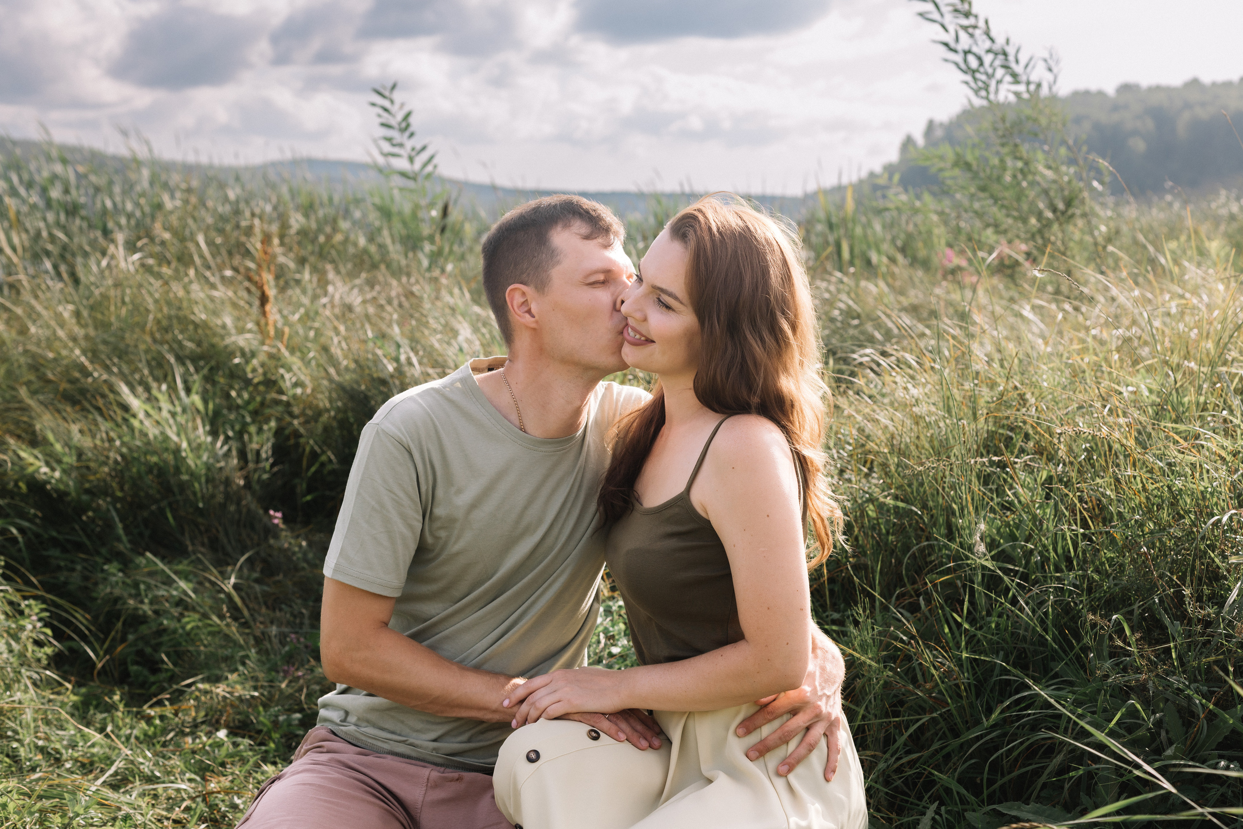 У пруда. Фотограф Регина Даниловна Усть — Катав