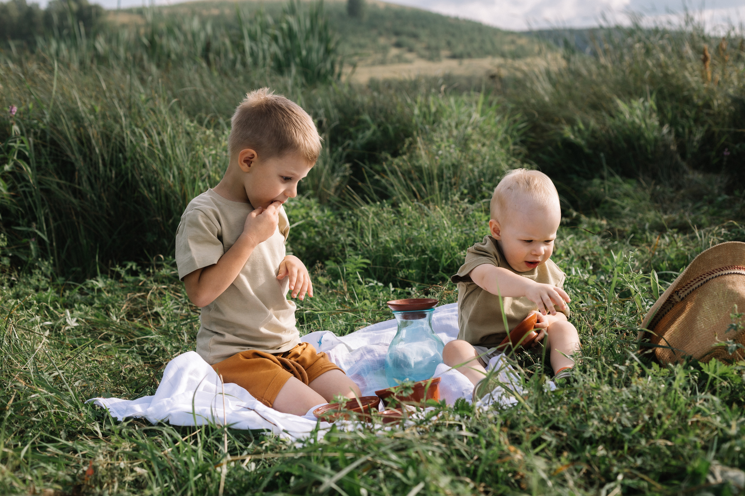 У пруда. Фотограф Регина Даниловна Усть — Катав