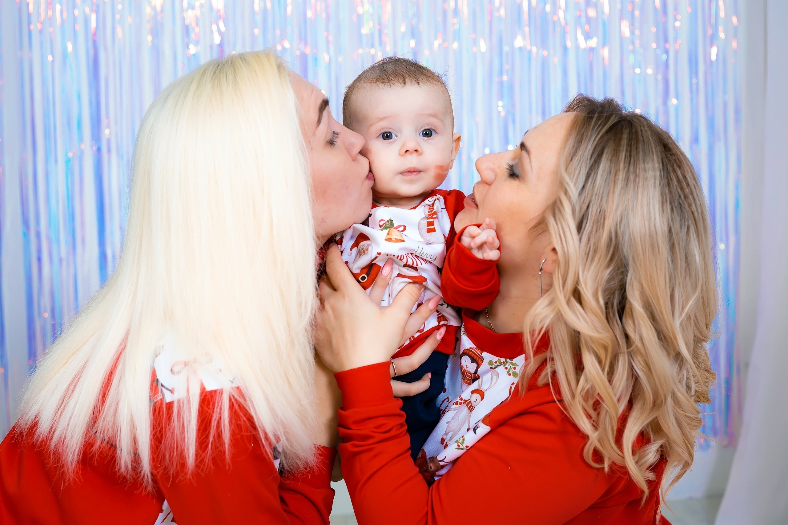 © Фотостудия "Олеся". Все права защищены. "Любое использование или копирование материалов или элементов дизайна сайта допускается только с разрешения правообладателя и со ссылкой на источник".