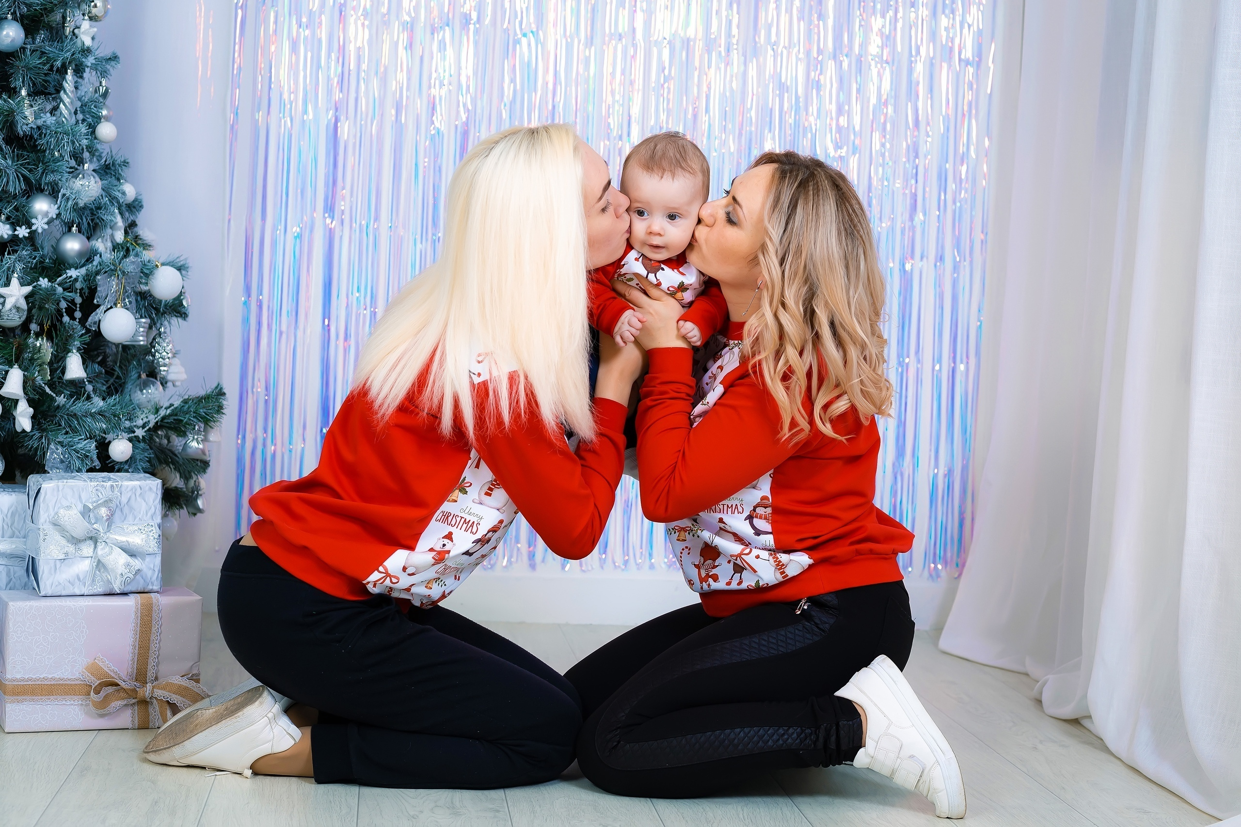 © Фотостудия "Олеся". Все права защищены. "Любое использование или копирование материалов или элементов дизайна сайта допускается только с разрешения правообладателя и со ссылкой на источник".