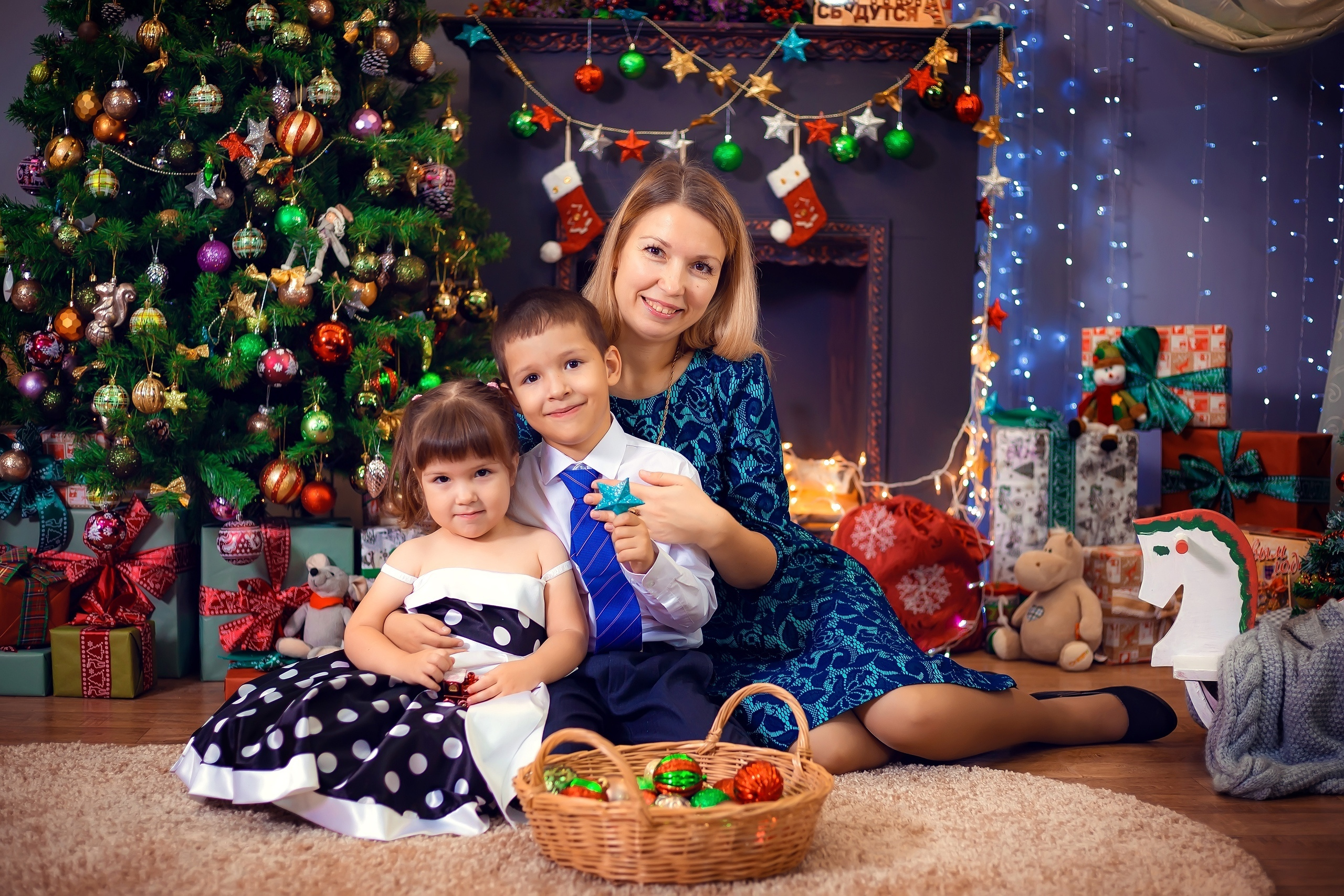 © Фотостудия "Олеся". Все права защищены. "Любое использование или копирование материалов или элементов дизайна сайта допускается только с разрешения правообладателя и со ссылкой на источник".