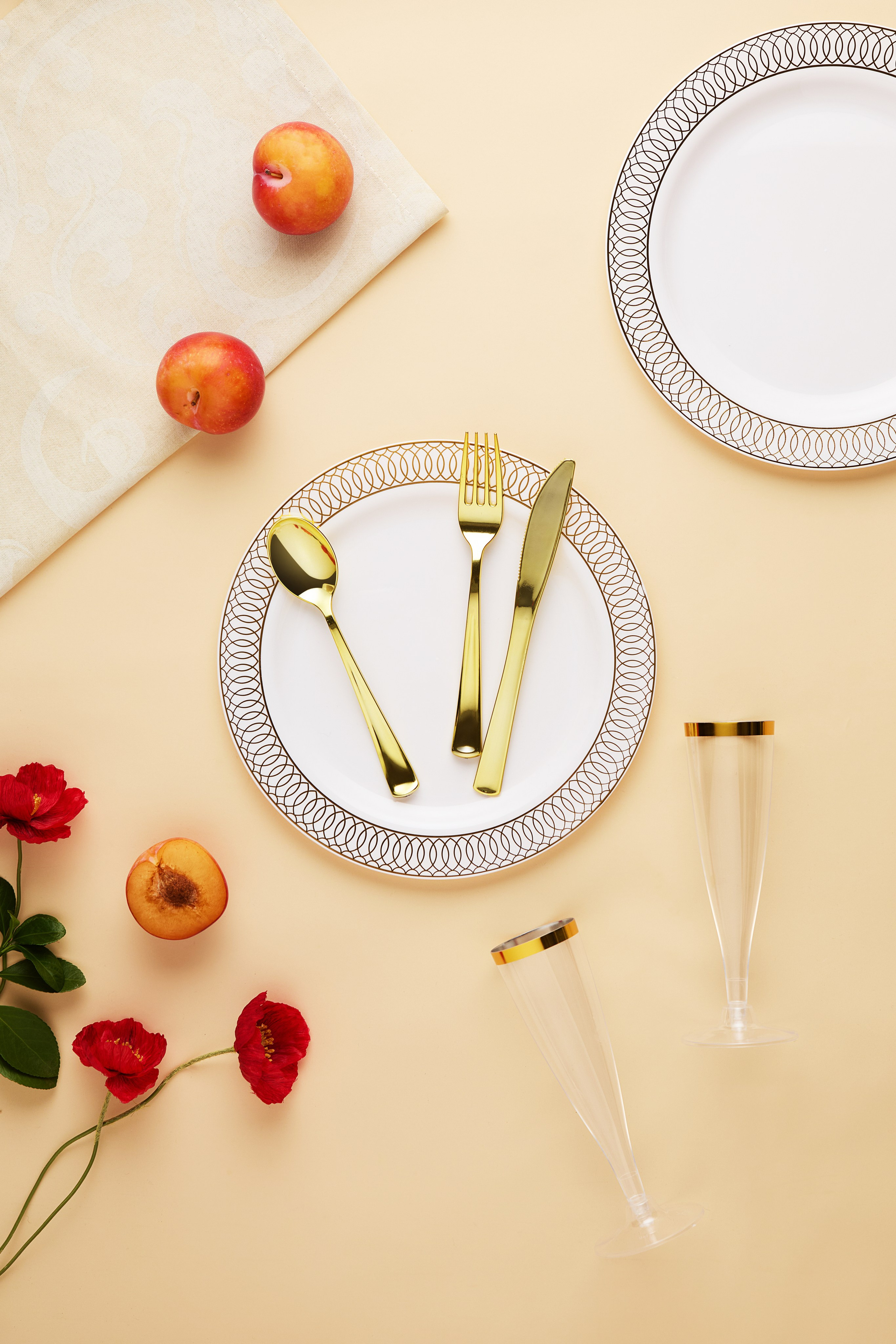 Пластиковая посуда. Сайт о предметной, имиджевой и портретной фотографии, фотограф Фил Киреев