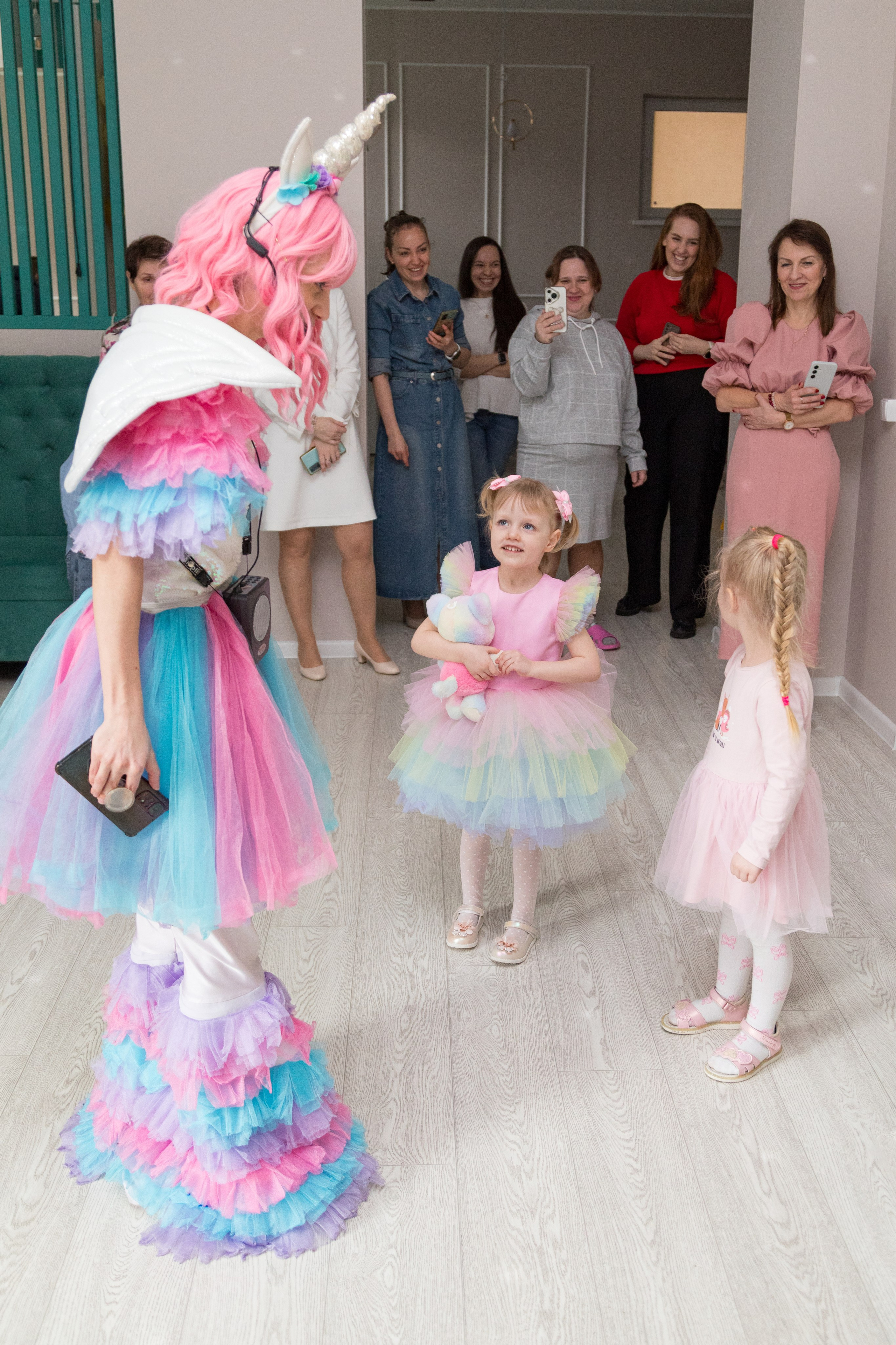 День рождения Сияны, 4 года, детский игровой центр Mimiloft. Детский и контент фотограф Надя Волкова Санкт-Петербург