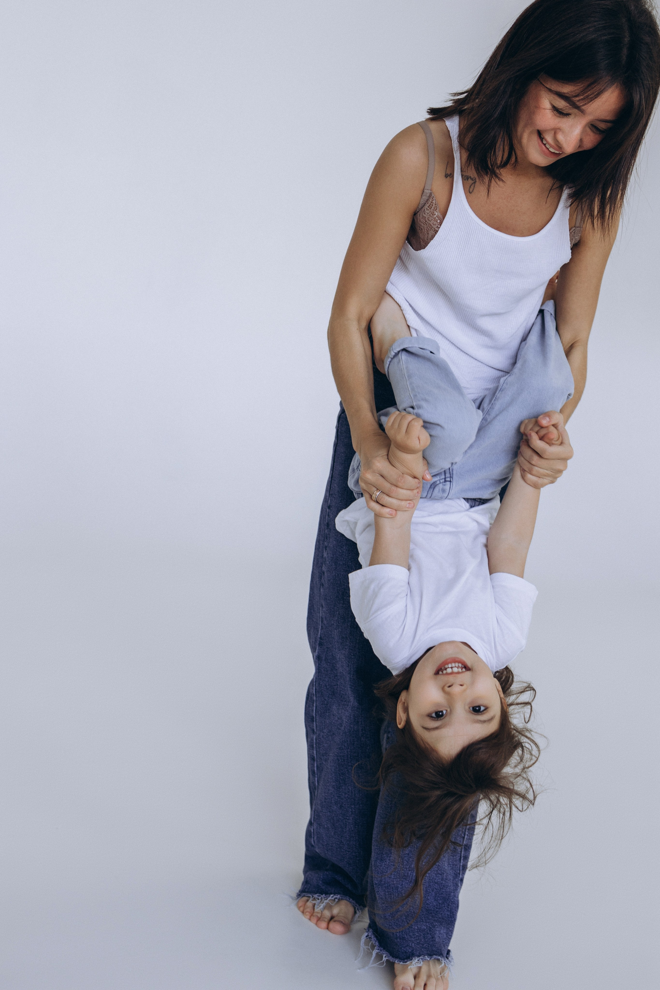 Николь и Екатерина. Привет! Меня зовут Эльвира, я фотограф в Екатеринбурге