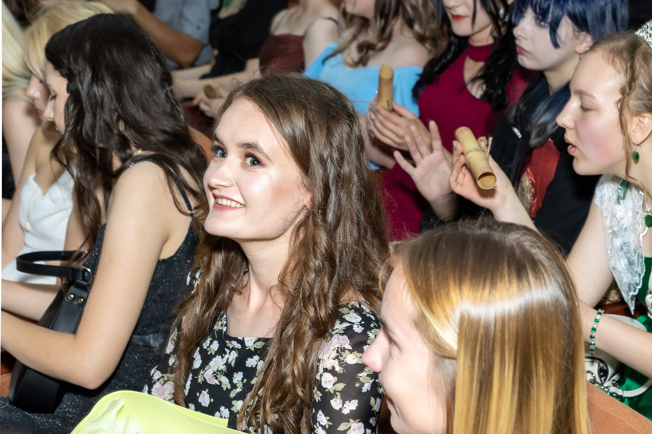 Вручение аттестата 2025. Выпускные альбомы Майкоп, Краснодар Елена Золотарева