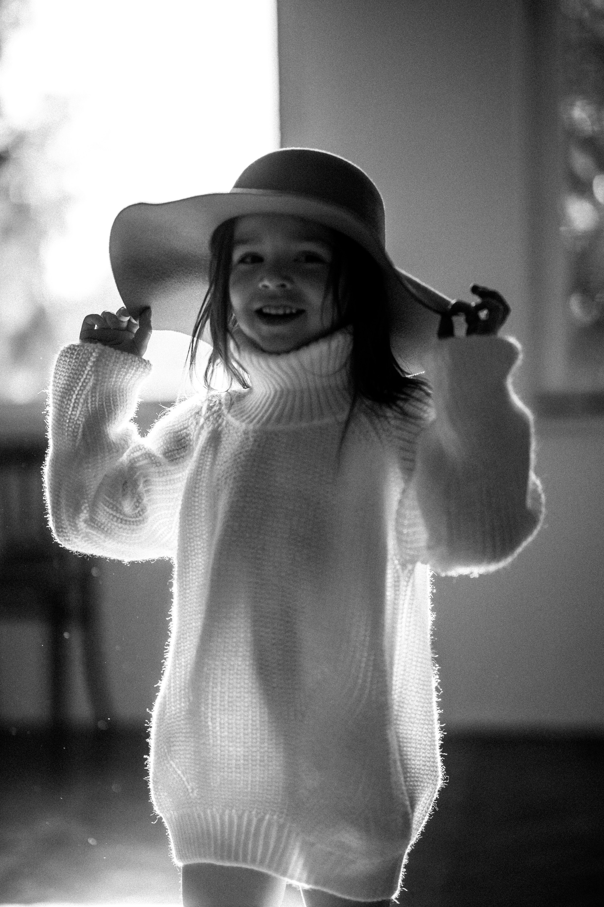 Маленькая шляпа. Искренний фотограф