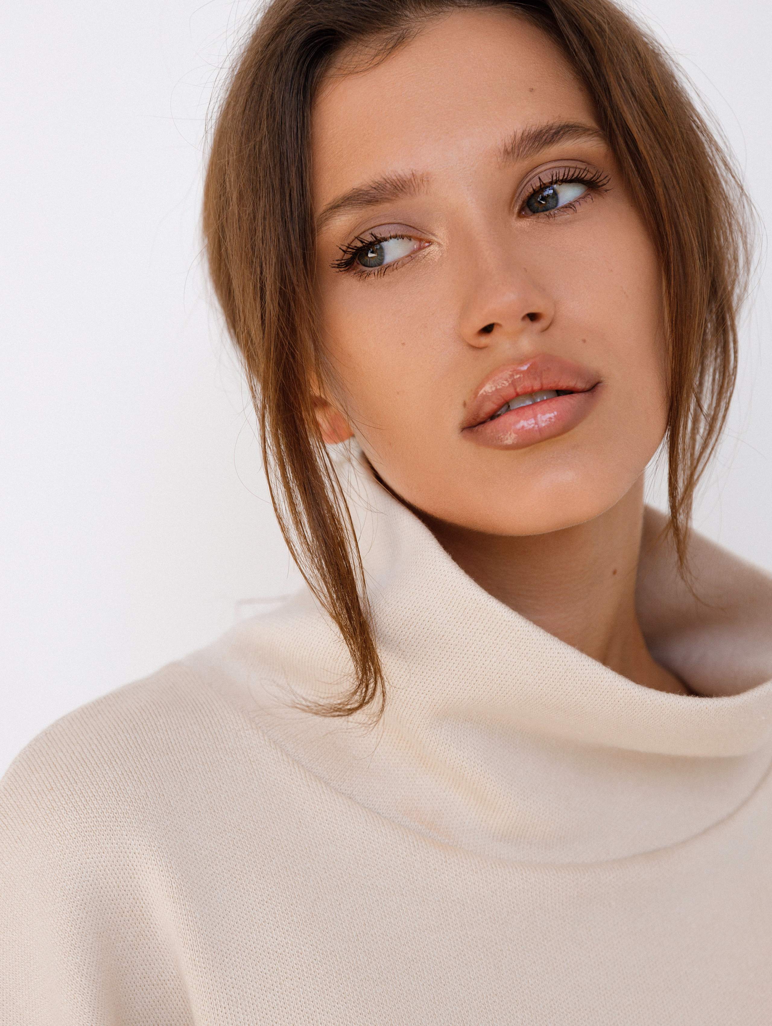 BLANISS. Фотограф для маркетплейсов в Москве Озерова Кристина