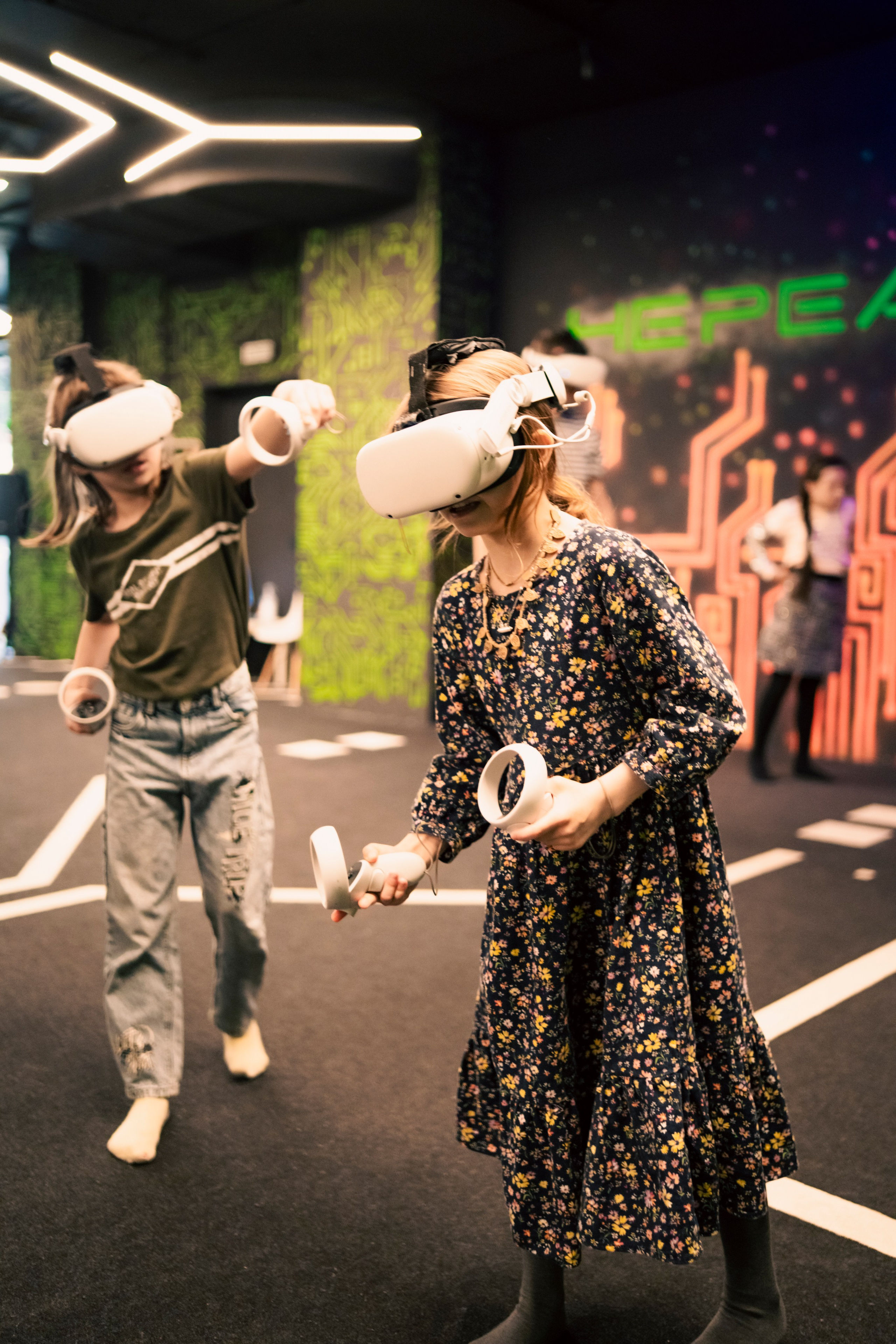 VR April-May. Felixtones