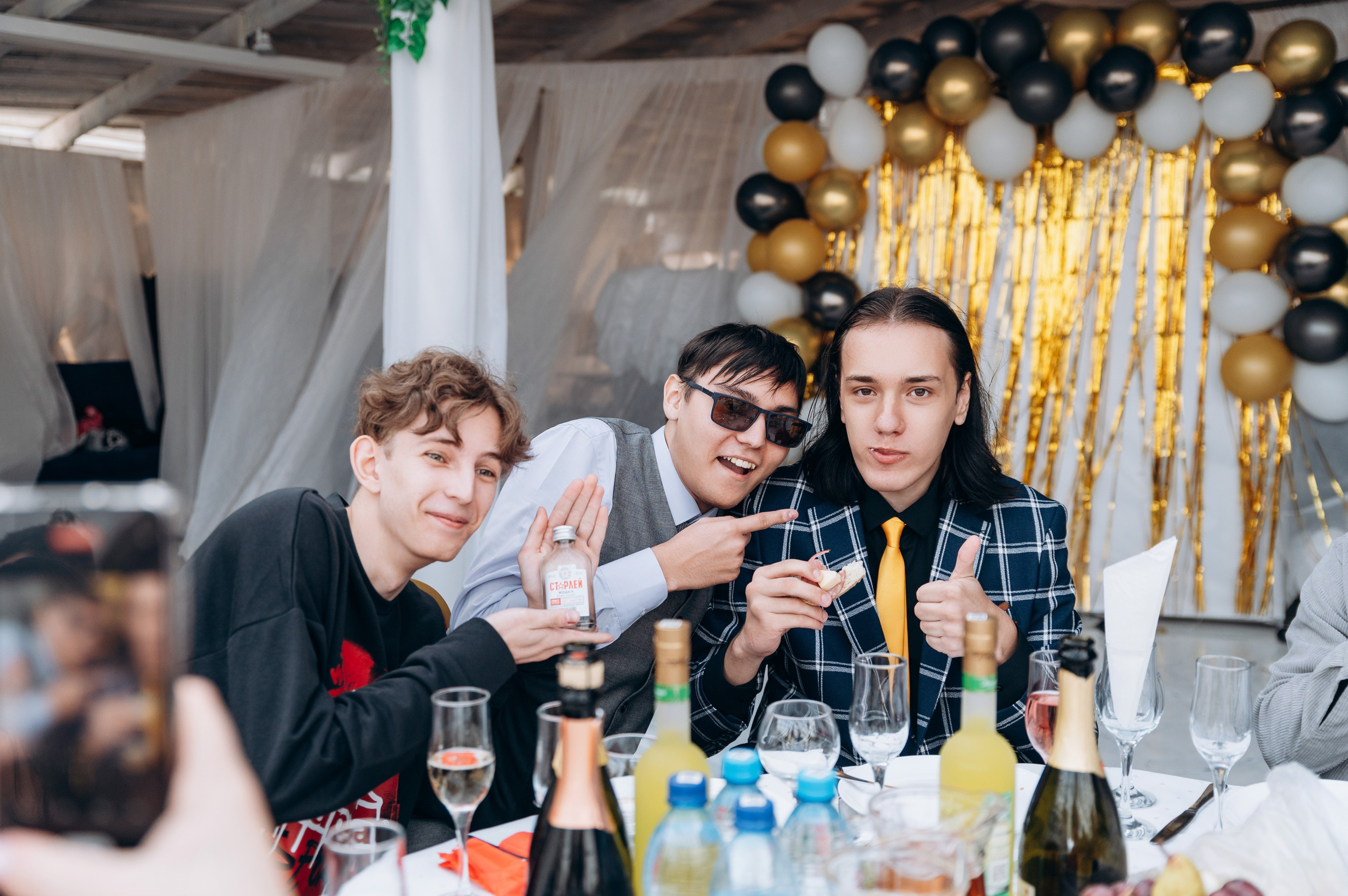 Выпускной 11 класс, банкет. Фотограф в Новосибирске