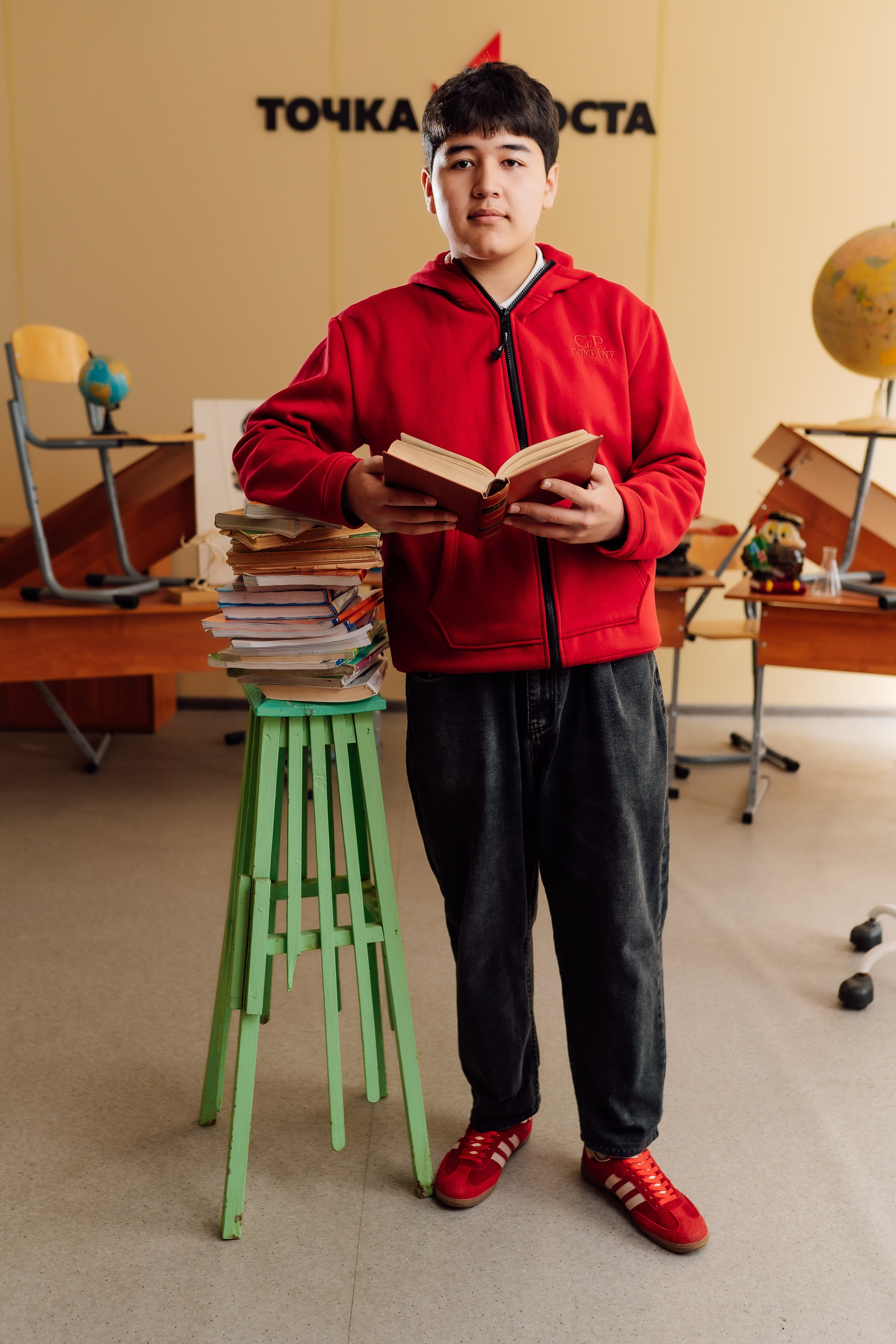 Октябрьский 8 класс. Фотограф Торопец Кристина Абрамова Kanwellia photography