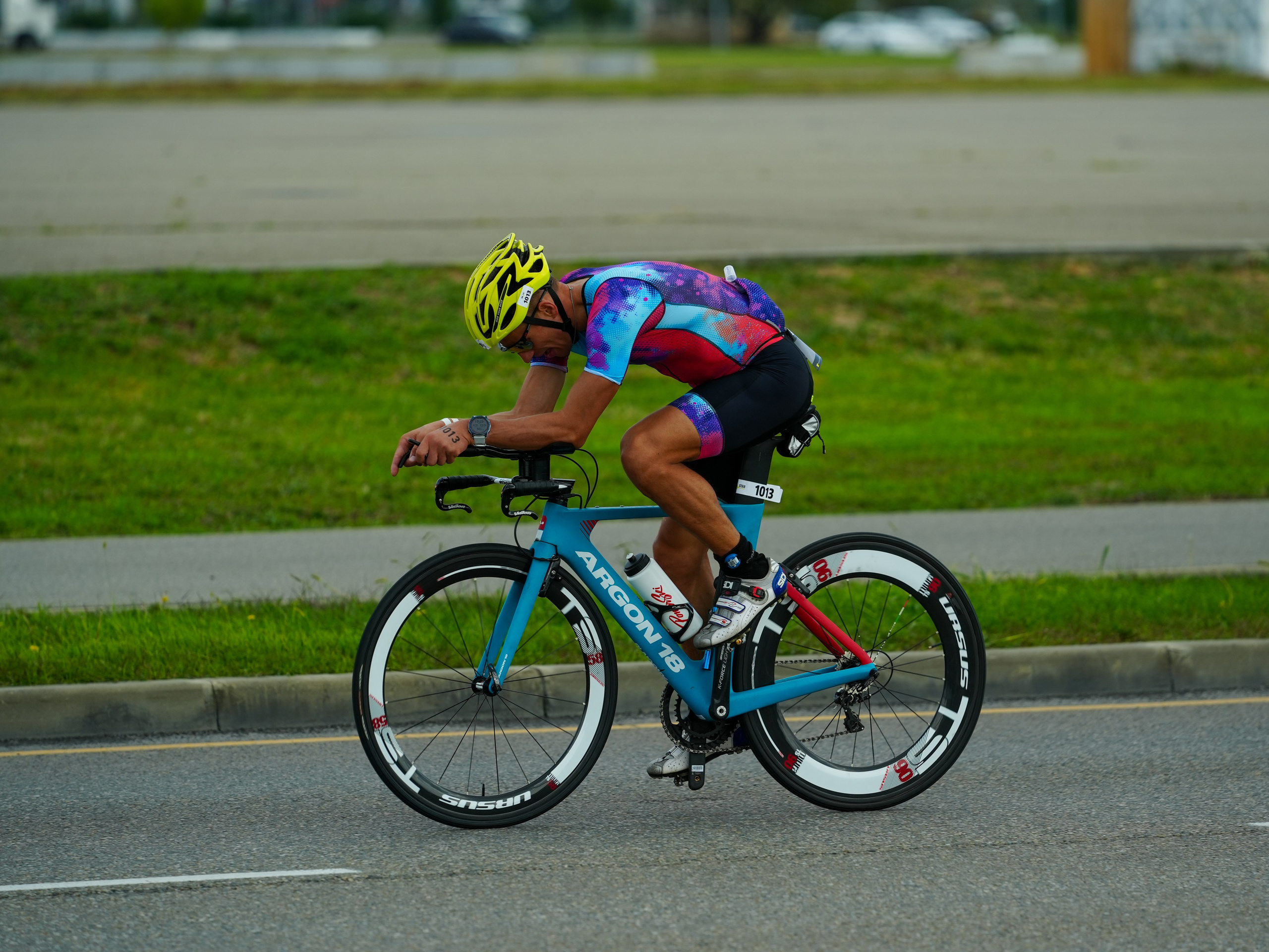 Фотоотчет партнерской интеграции для компании TELE2 на фестивале Ironstar. Репортажный фотограф в Красной Поляне и Сочи Павлюченко Екатерина