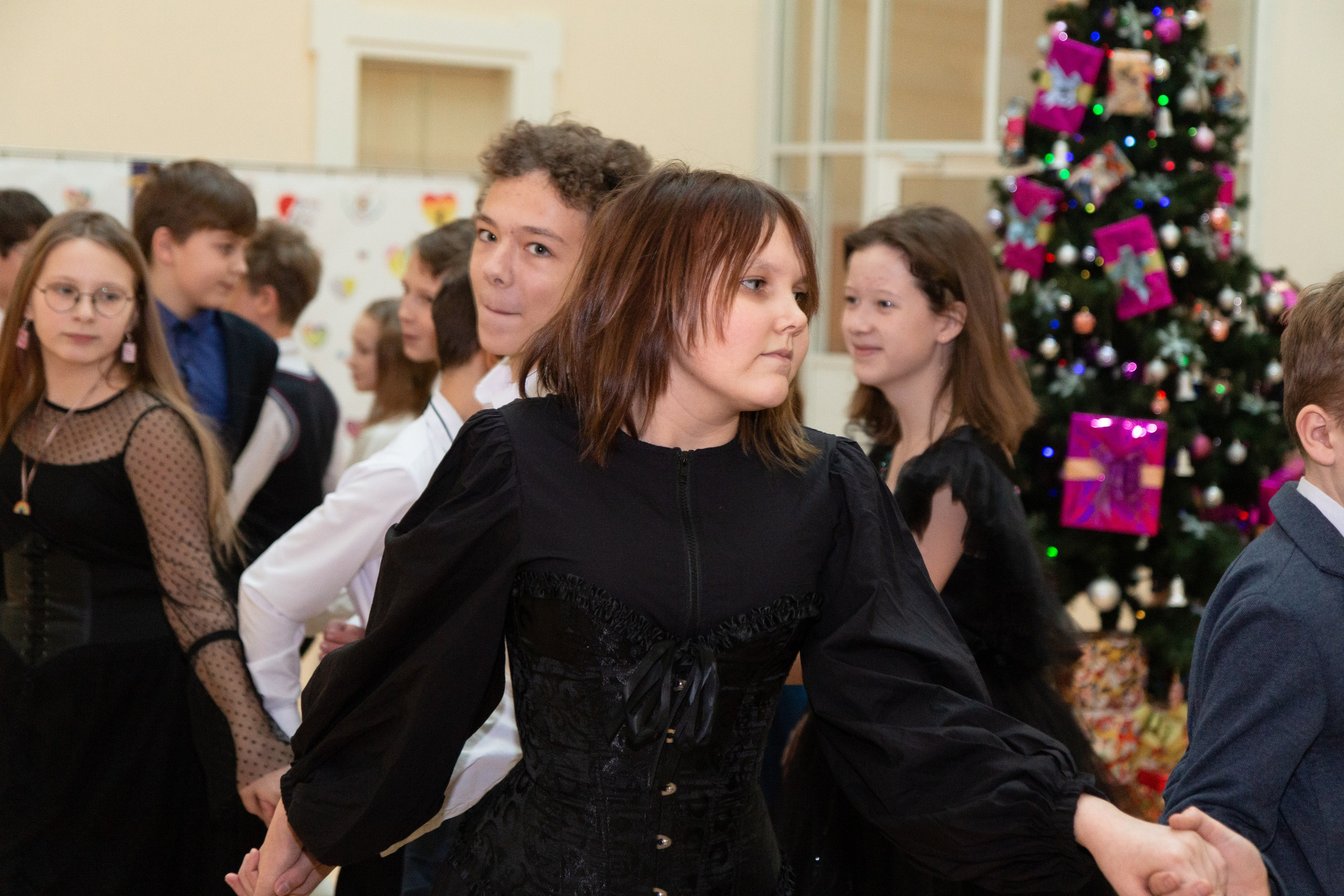 Съёмка в 9 гимназии города Екатеринбург. Предметный и репортажный фотограф Алексей Кротов