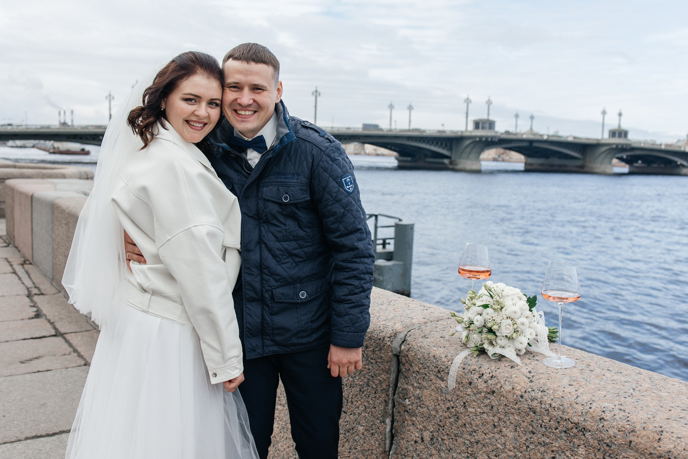 Регистрация брака и праздничная прогулка по центру Валентины и Романа. Фотограф в Санкт-Петербурге Аня Григорьева ♡