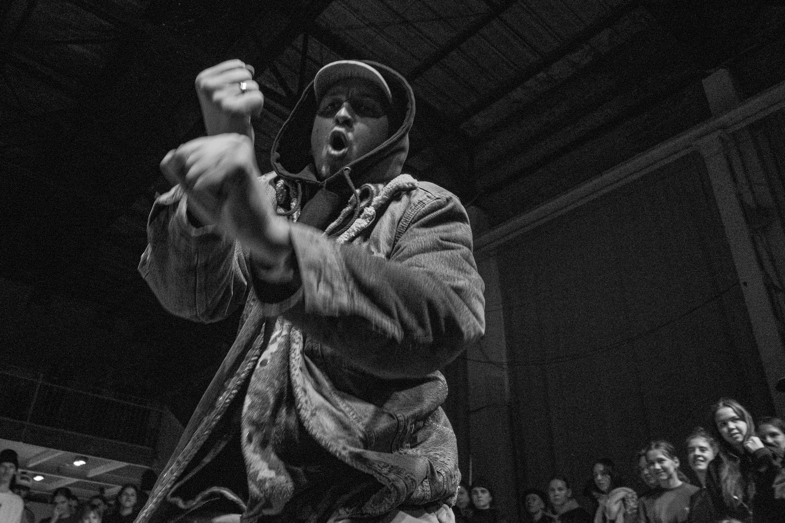 LORDS OF THE UNDERGROUND 27/10/25 (@youlovebu). Соня бу тебя сфоткала