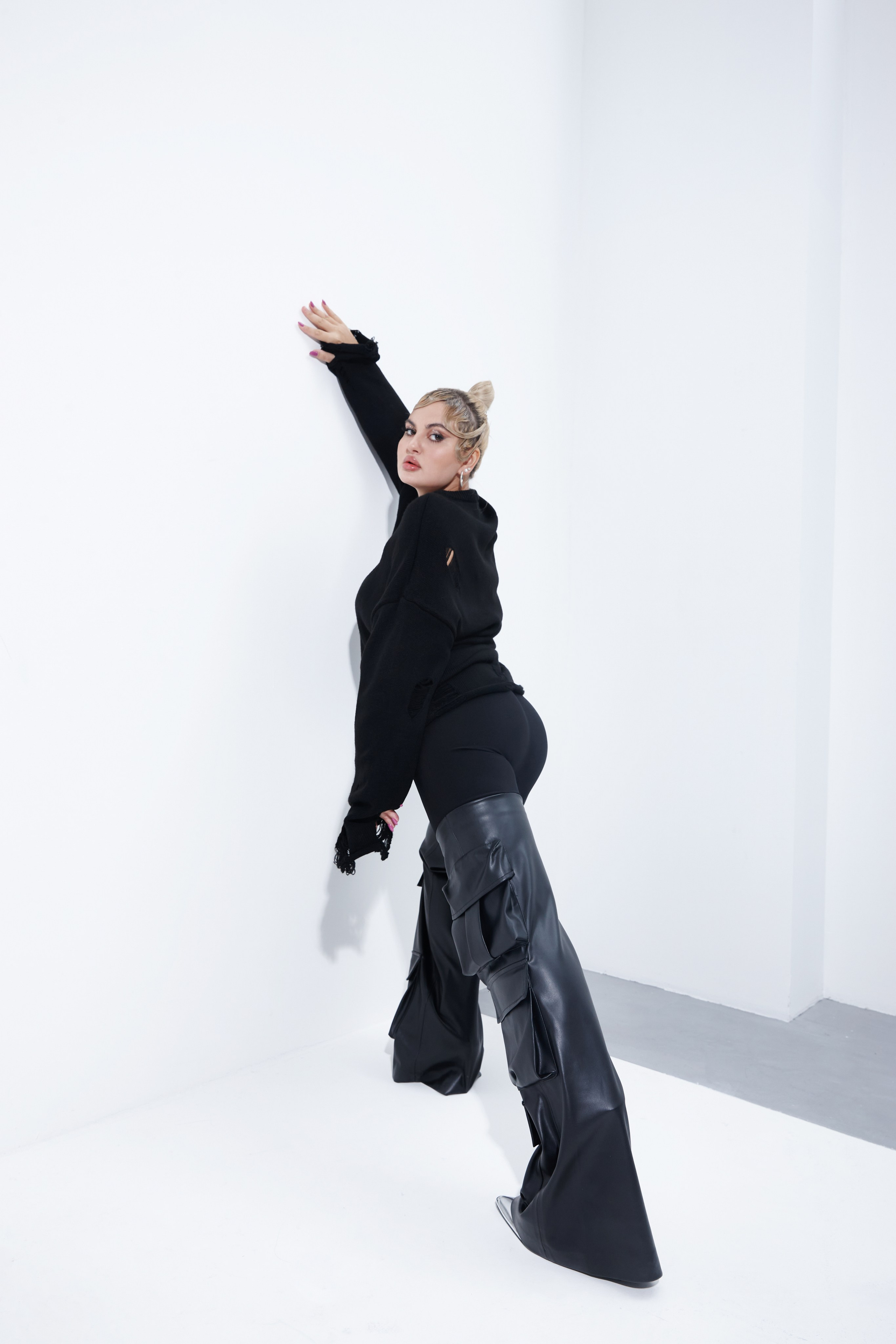 VESNA. Фотограф Sasha Saunder