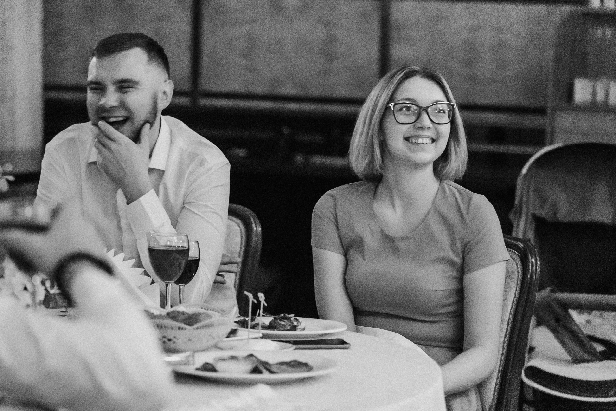 Свадебная осенняя фотосессия Ивана и Лидии в городе. Свадебный и репортажный фотограф в Ярославле и Санкт-Петербурге Роман Микрюков