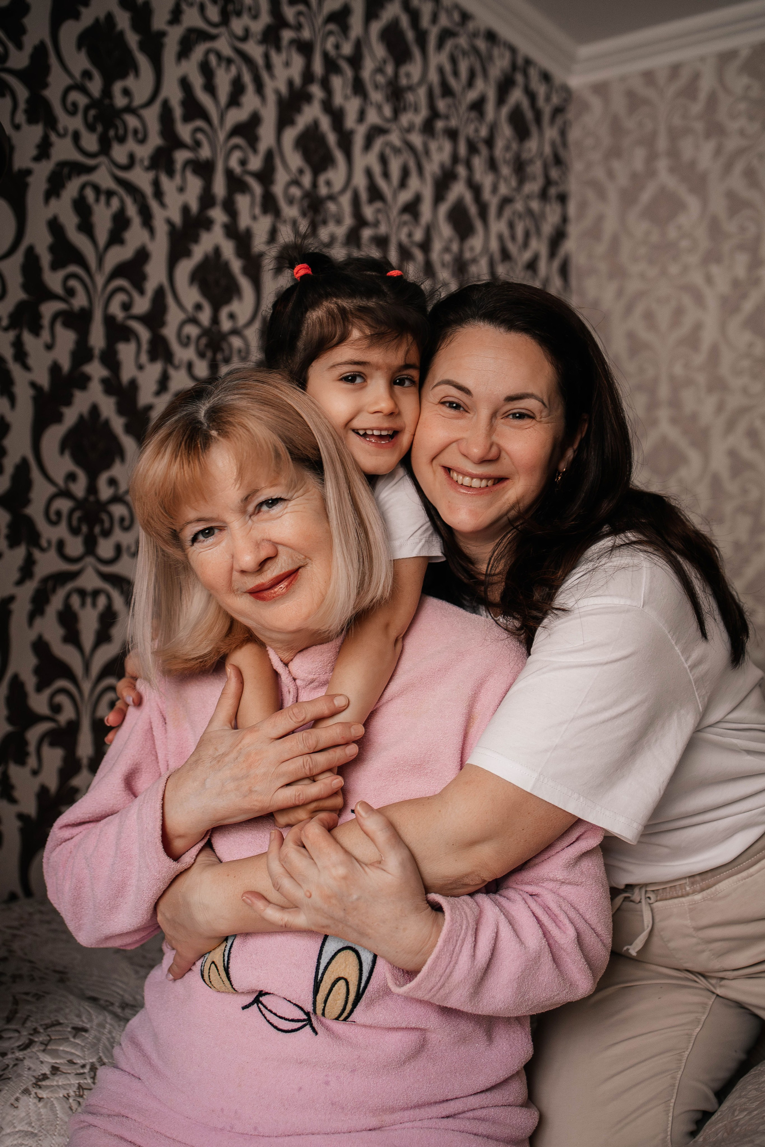 Семейная новогодняя фотосессия дома для Лены, мама Любы и Дашули. Семейный фотограф в Москве, Щелково, Фрязино _ Виктория Степанова