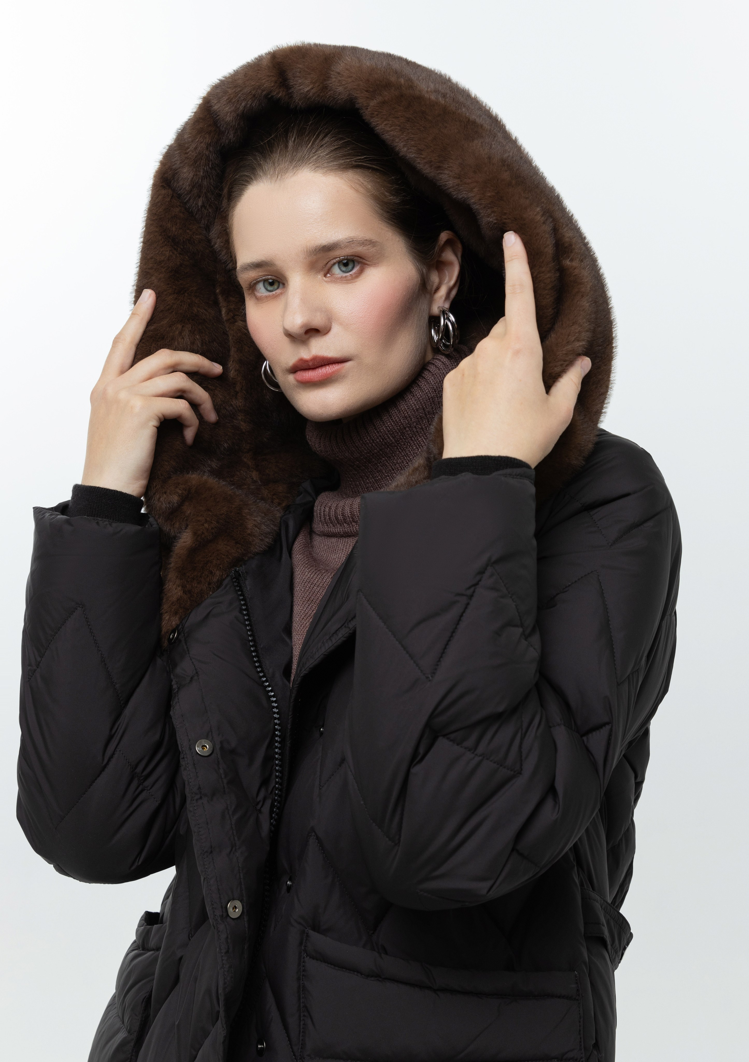 Каталог. Верхняя одежда + трикотаж бренда. 4ч,. Визажист для брендов, Фэшн продюсер Олеся Глушкова