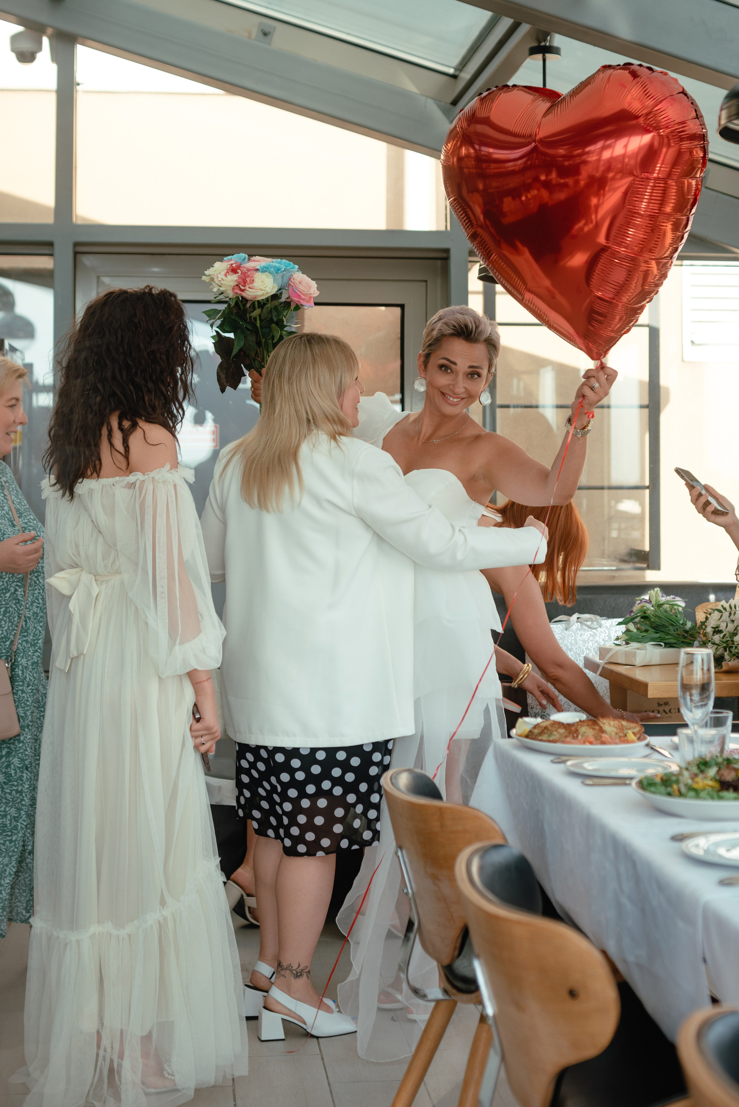 День рождения // Девичник • Панорамный Лофт. Фотограф Элина Брусенцева