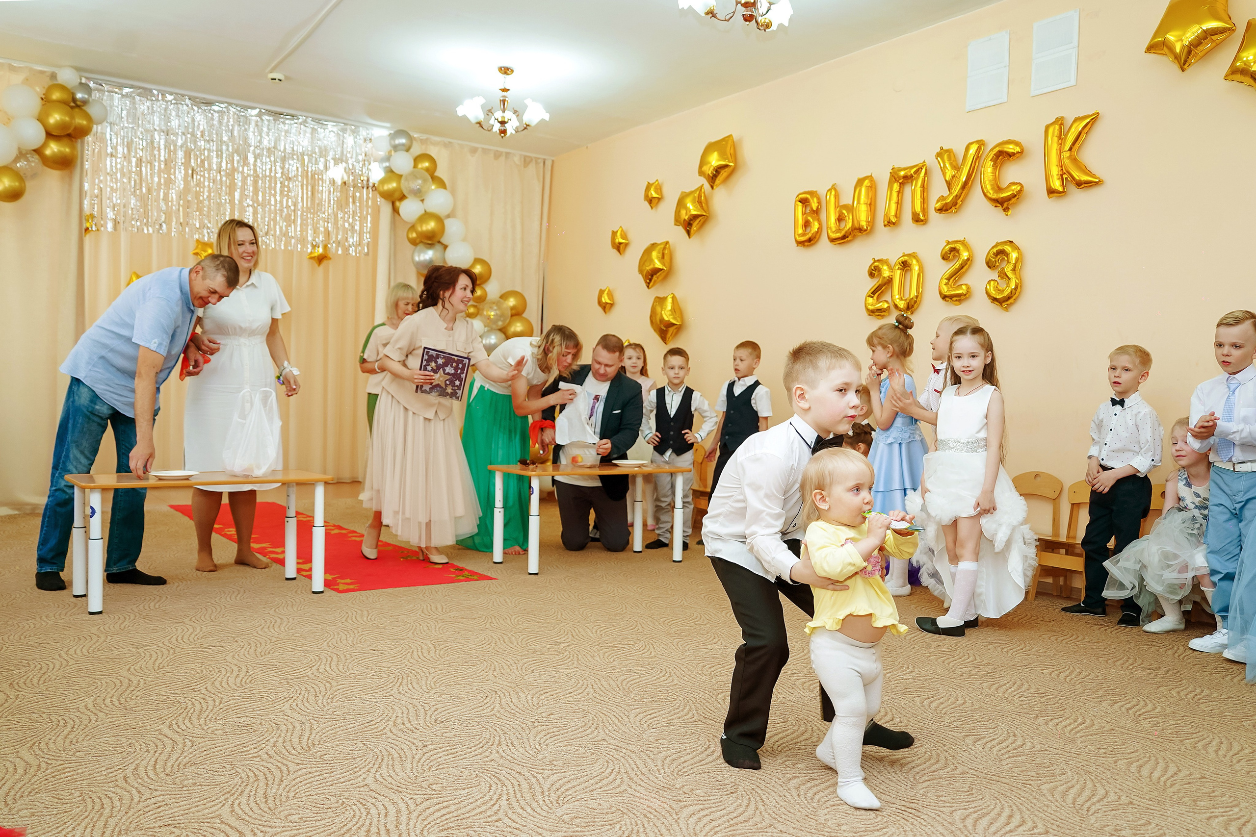 Фотосъемка видеосъёмка фотограф видеооператор новогодних утренников  в. Фотограф, видеооператор Нина Коршунова