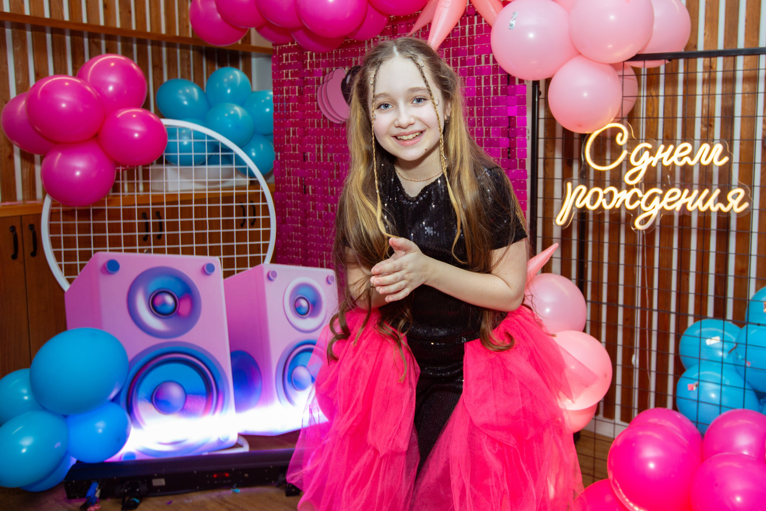 День рождения Ульяны. Фотограф Антонина Свешникова. ВЫПУСКНЫЕ ФОТОКНИГИ для детских садов и школ. Москва, Владимир