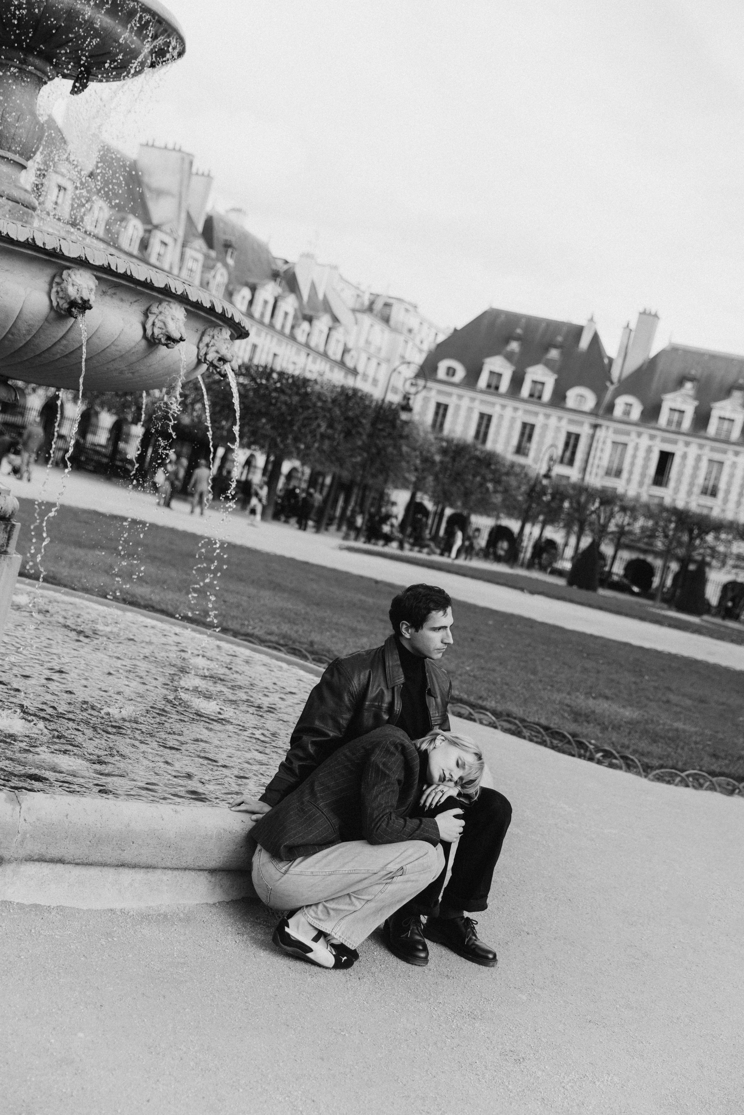 First love is something that lasts forever. Photographer in Paris