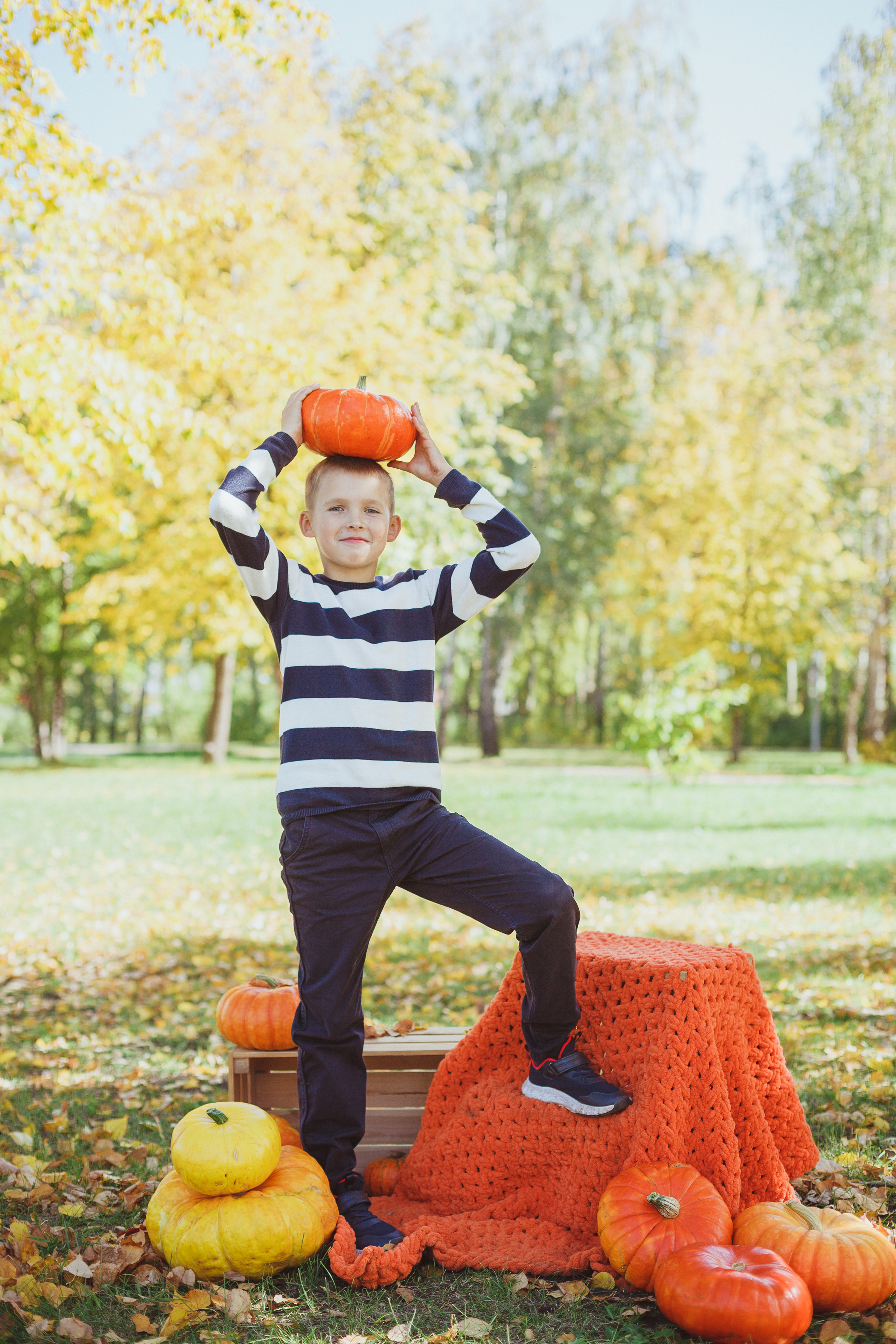 Школьная фотосессия на 31 августа. 1,2,3 сентября. Портреты детей 4-6 штук. Групповые общие 2-5 шт. Цена 450р. (1). Семейный и детский фотограф в Сухом Логу Ольга Кайгородова