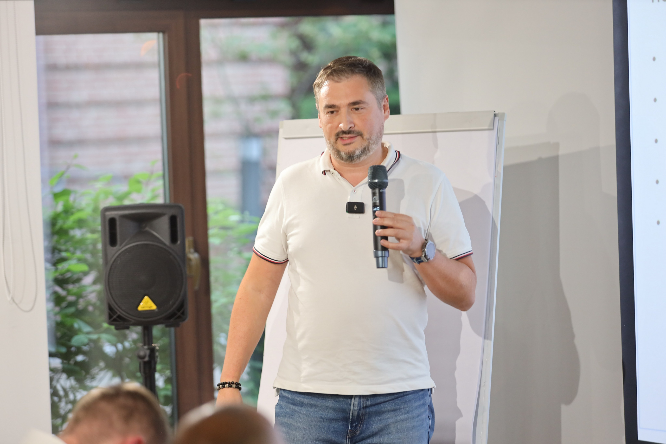 Клуб МастерМайнд 1.2. Съемка в студии под ваш запрос, студийные съемки, фотографии архитектурных объектов — Александр Евстигнеев — фотограф Москва