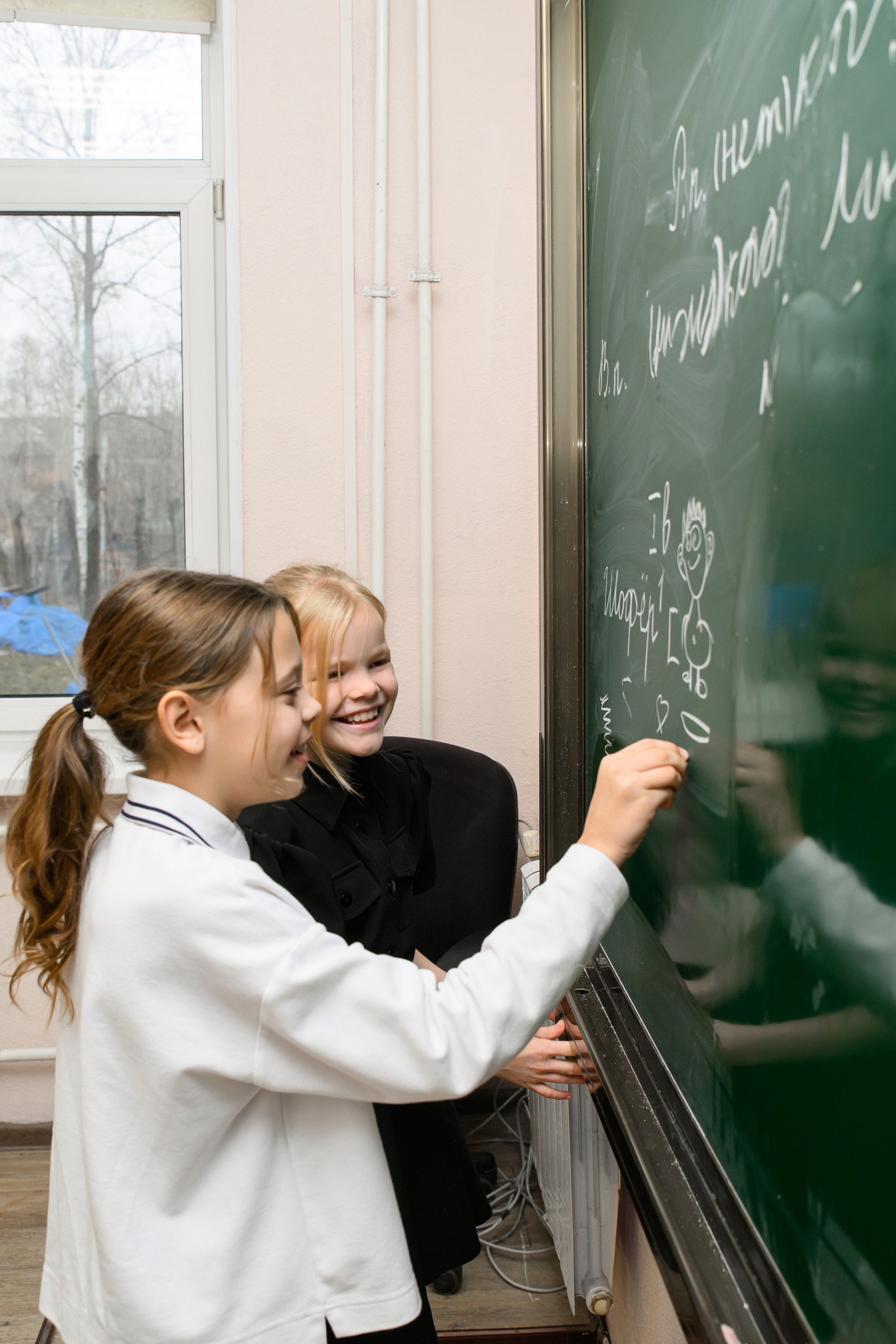 4 класс 1 школа. Фотограф Ярмишко Дарья. Выпускные фотокниги