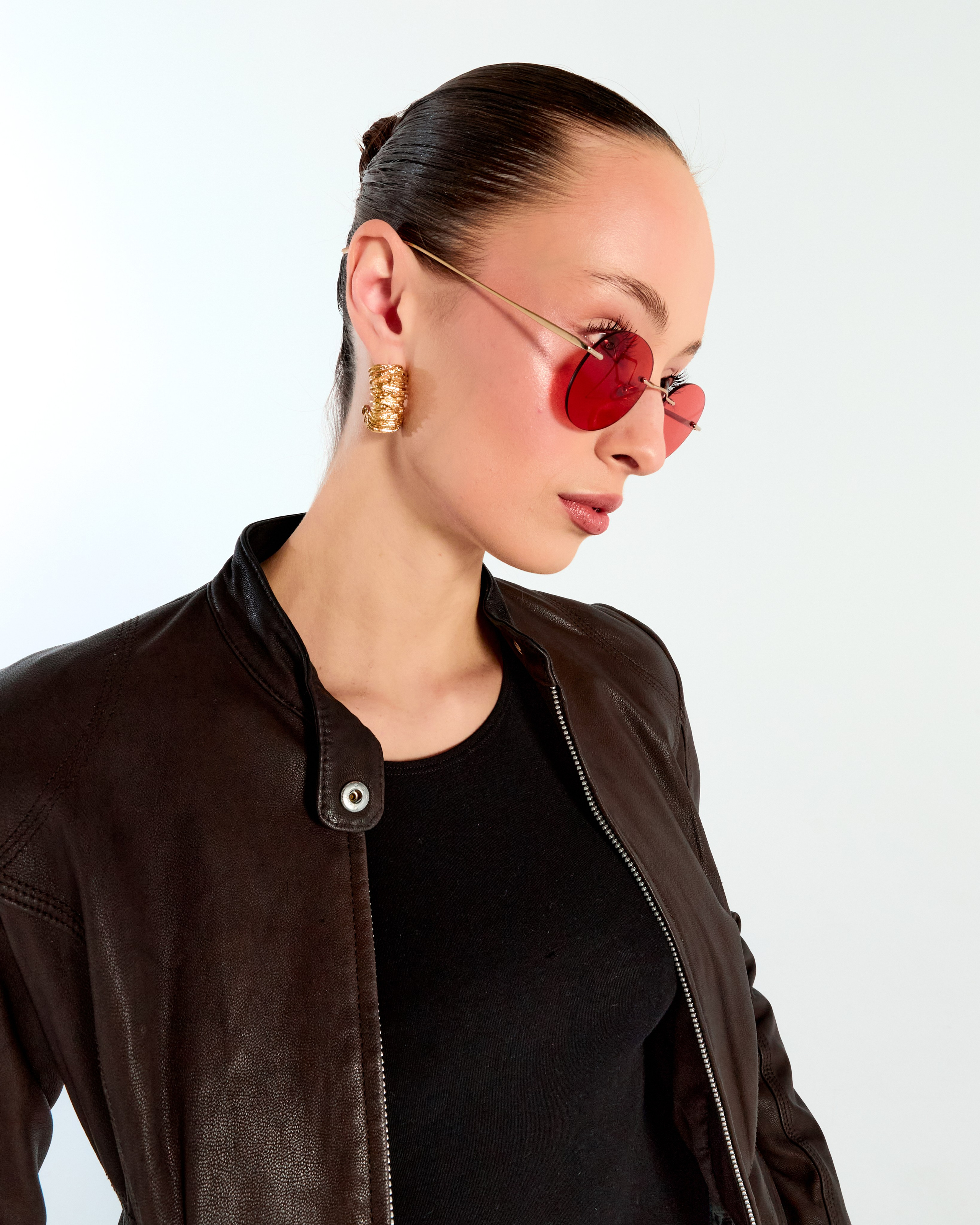 Glazburg optics. Святослав Лебедев | Рекламный фотограф — Коммерческая съемка, Арт-дирекшн, AI-интеграция