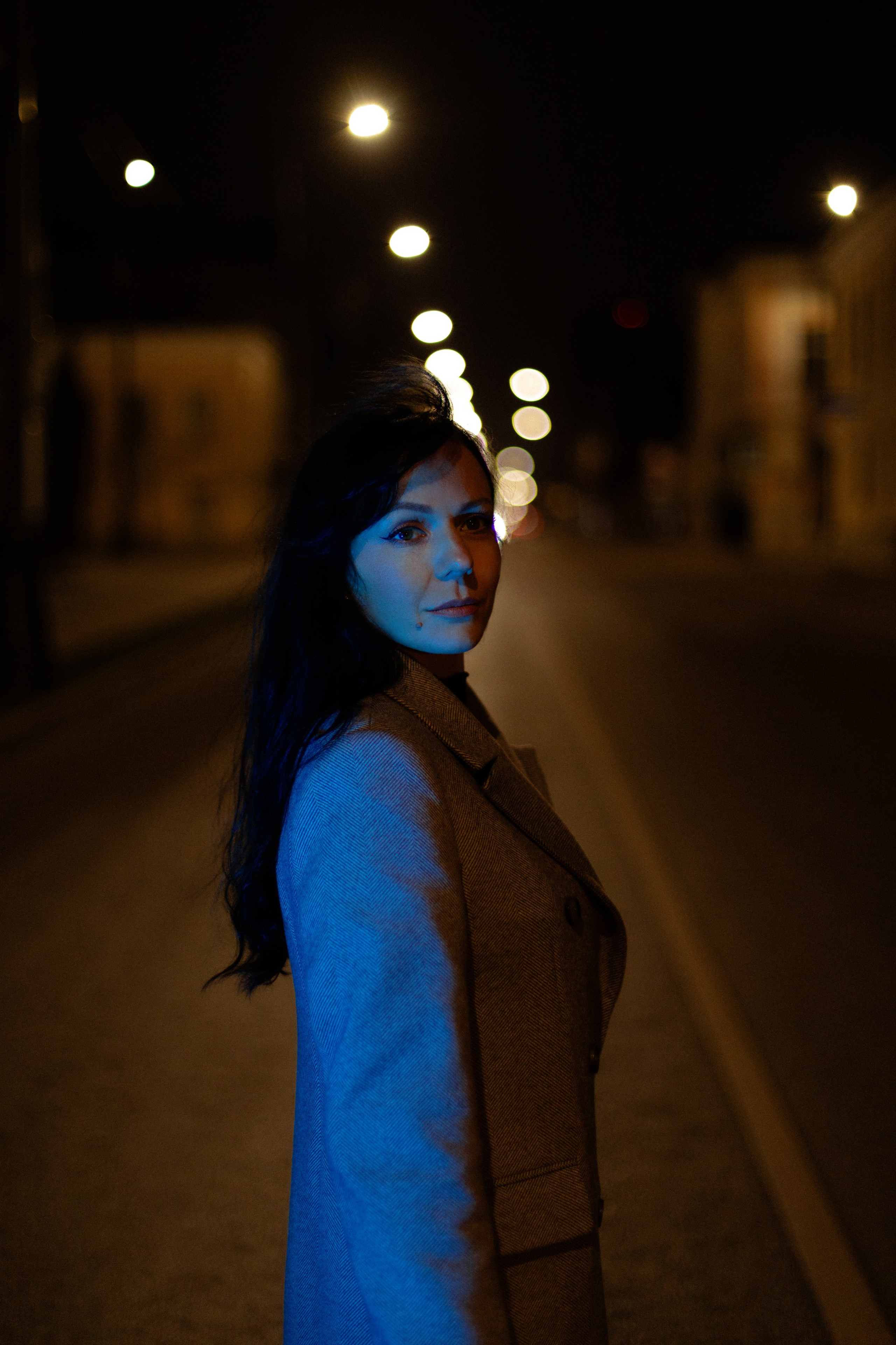 Светлана. Прогулка по ночному городу. Фотограф Мария Щеголькова. Чувственный женский портрет