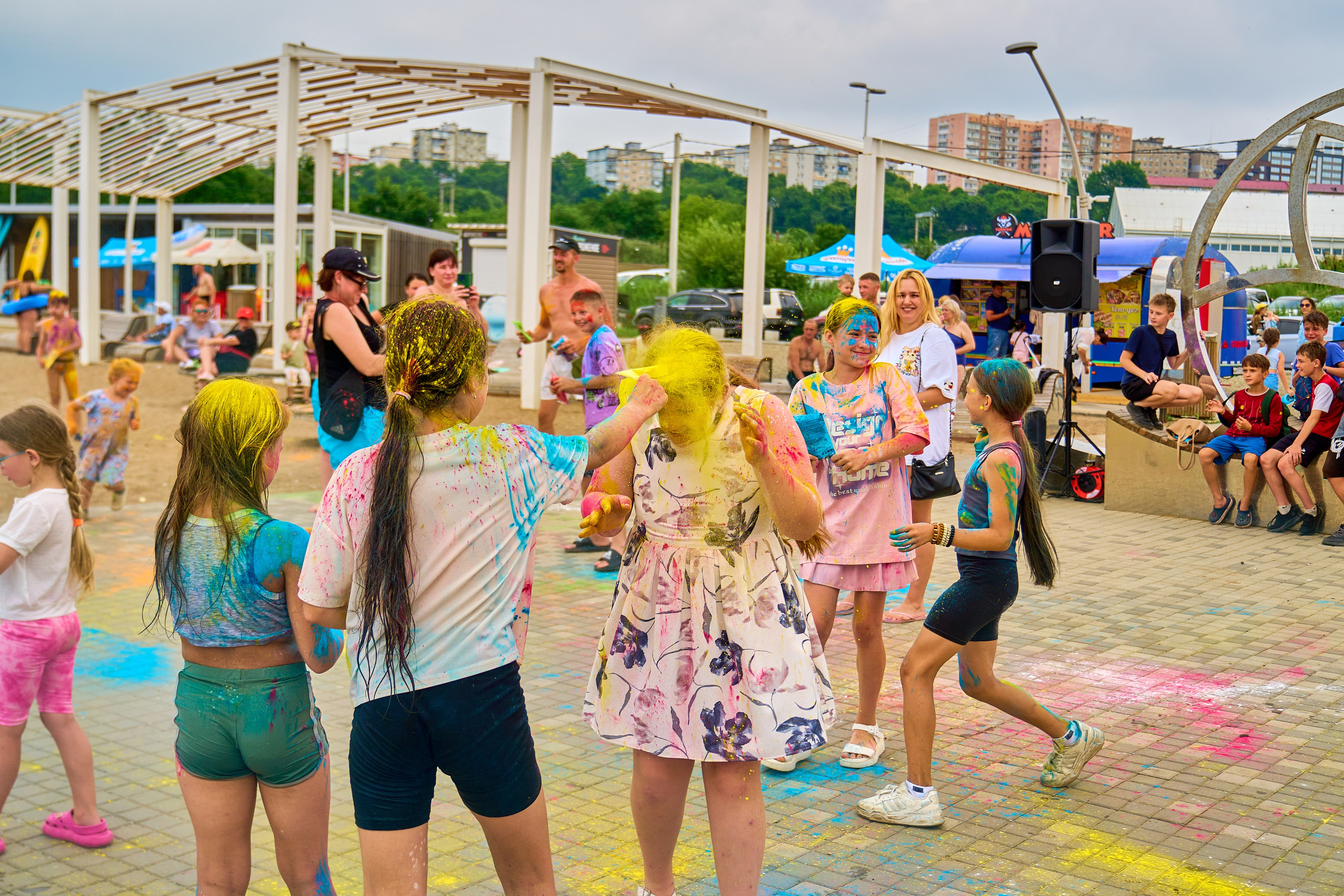 Холи. Фотограф во Владивостоке