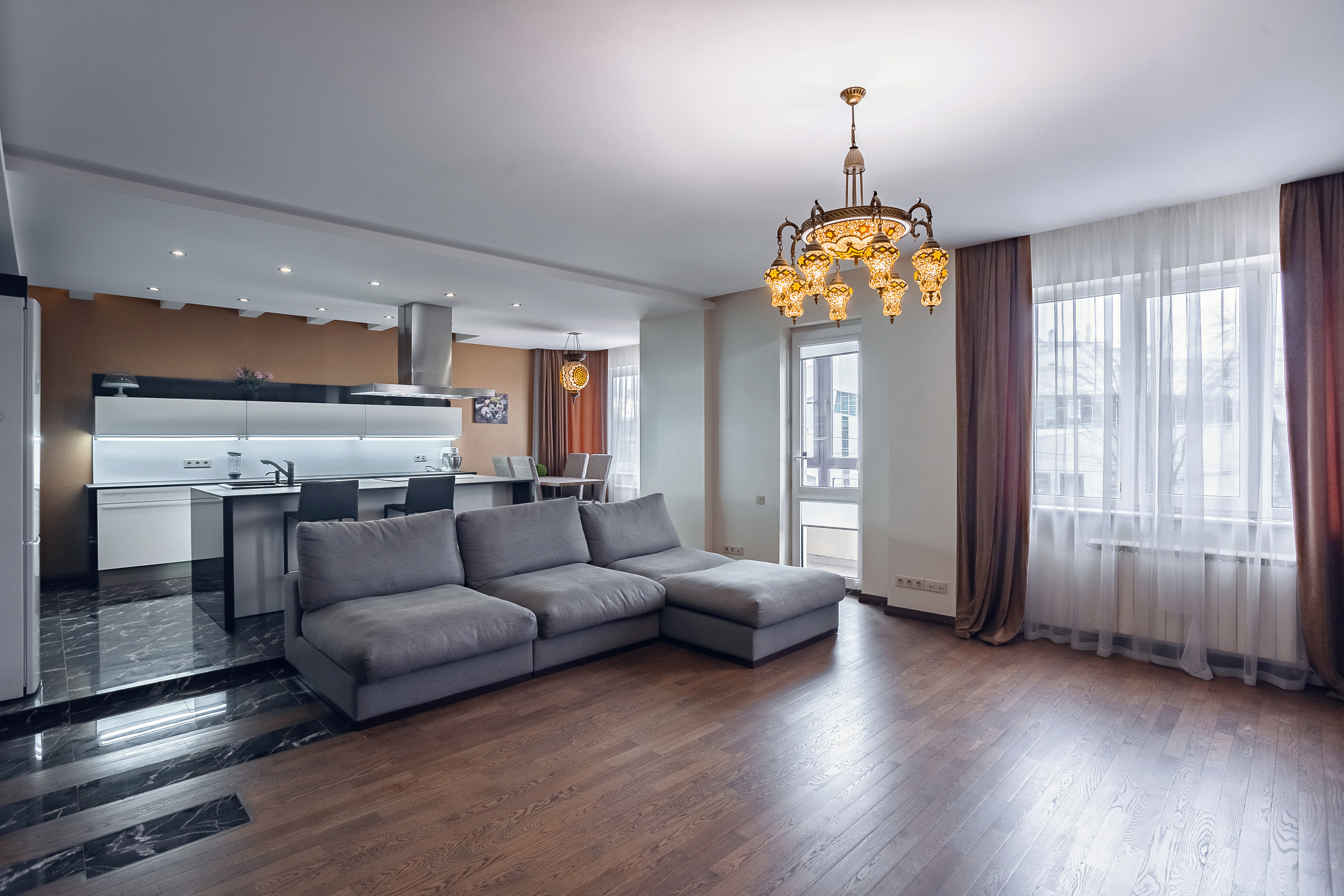 Двухкомнатная квартира. Свадебный и семейный фотограф Ворожейкин Олег. Фотографирую во Владиво