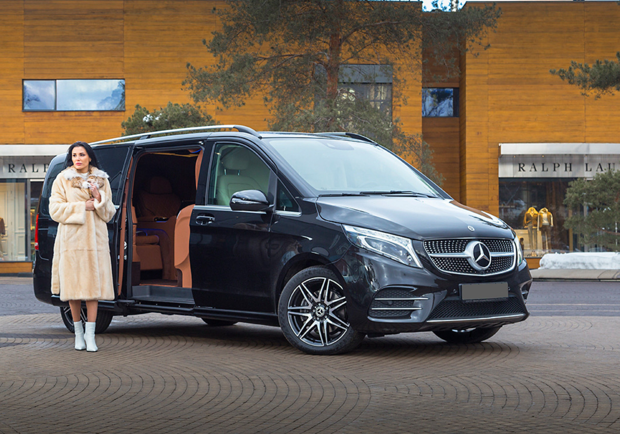 Mercedes V-class. Design Yachts and Cars