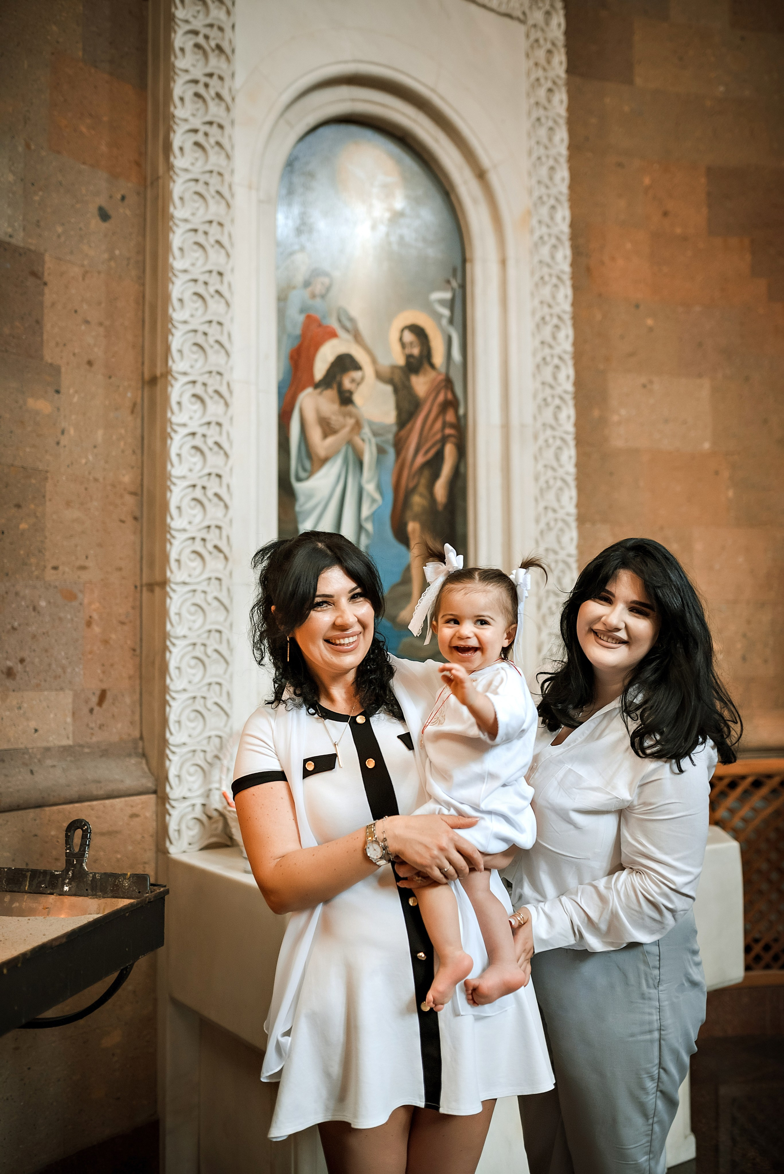 Крещение Миланы в Церкви Сурб-Арутюн. Семейный фотограф в Ростове-на-Дону Татьяна Литвинова