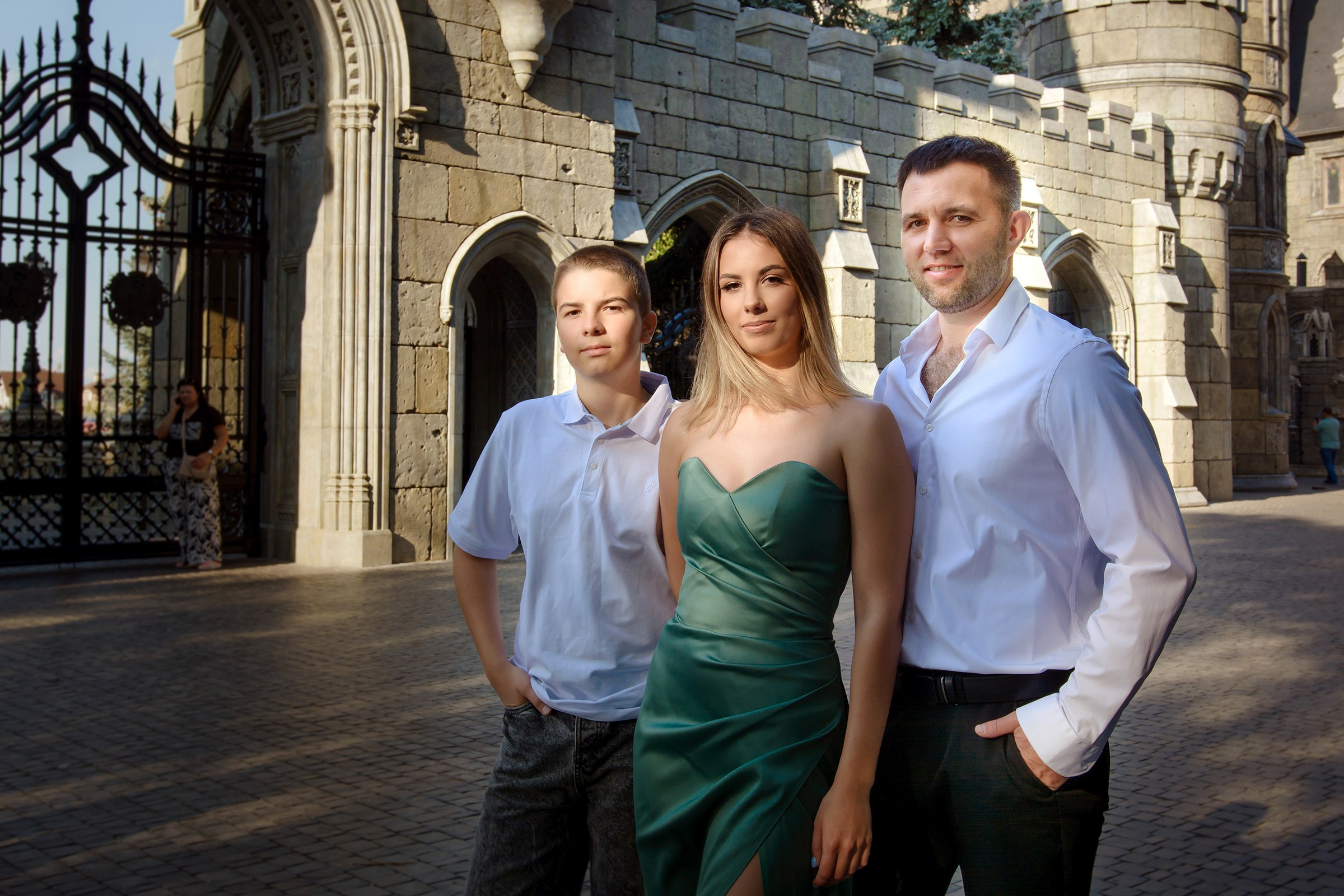 Семейная фотосессия у Замка Гарибальди. Фотограф Оксана Сафонова г. Тольятти