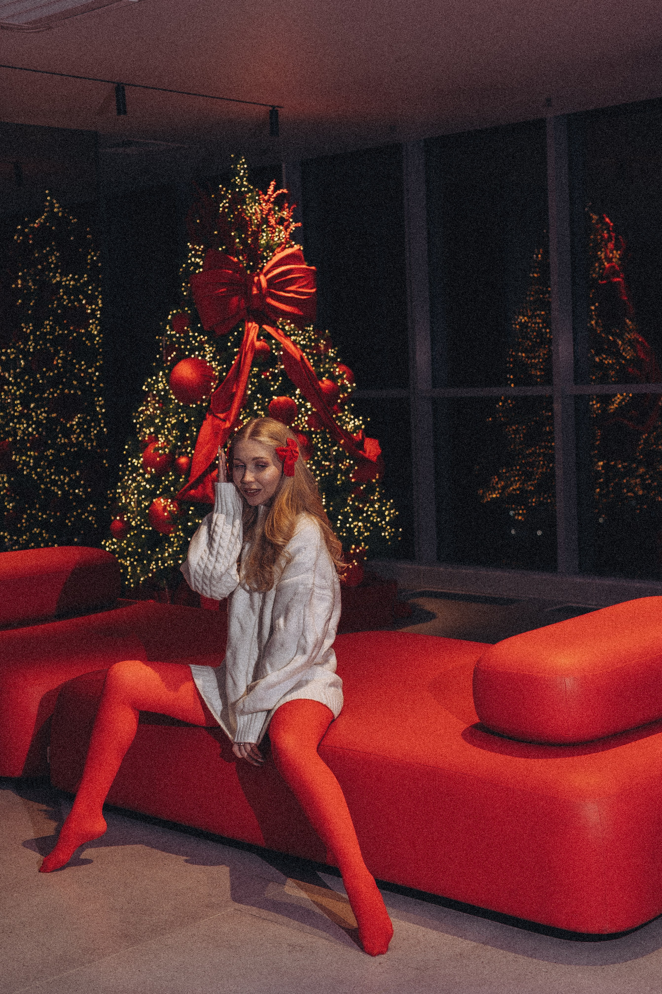 ФОТОСЕССИЯ К НОВОМУ ГОДУ В СТУДИИ С ЕЛОЧКОЙ КРАСИВЫЙ ОБРАЗ. Профессиональный фотограф, Санкт-Петербург — Виктория Богомолова