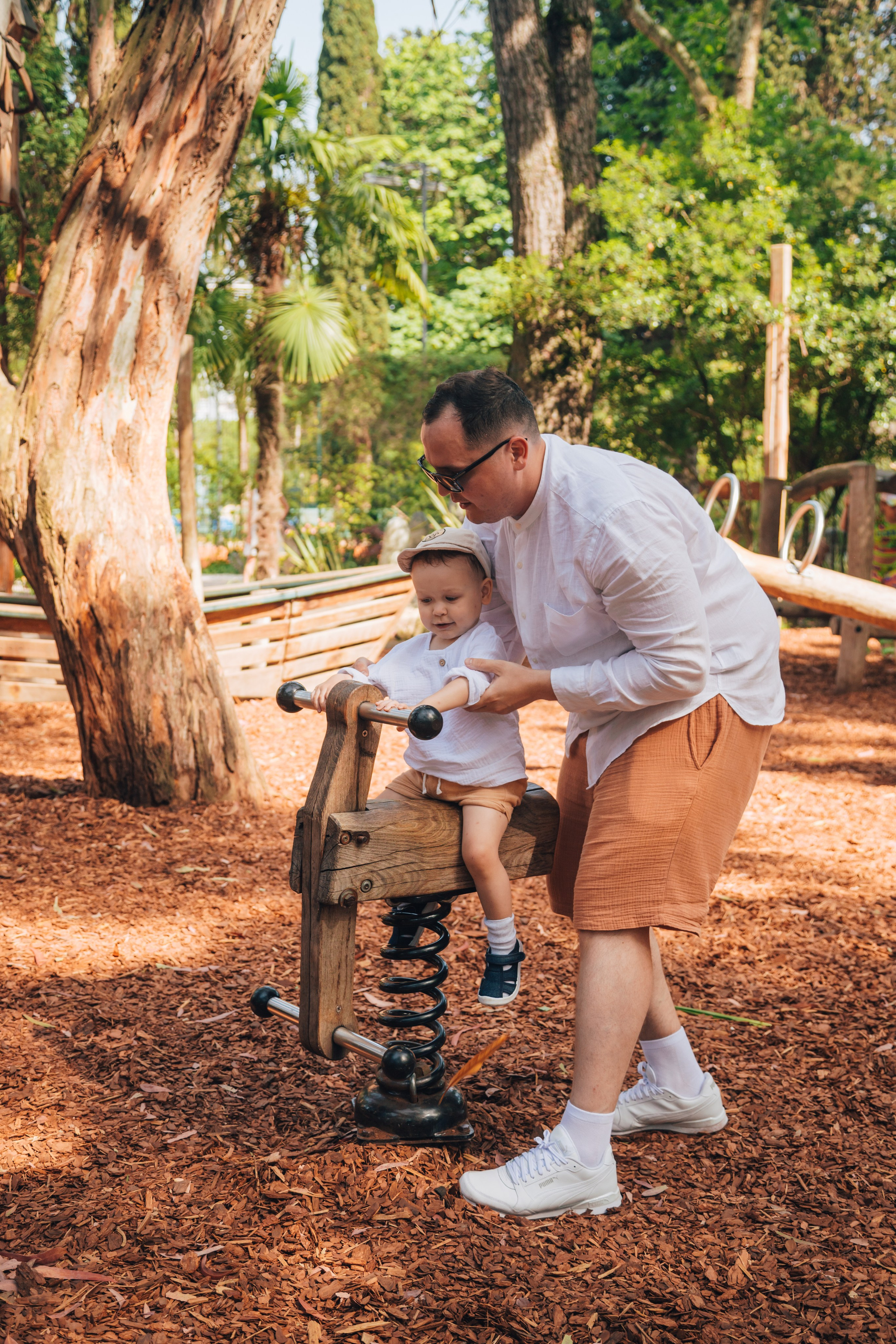Дима, Ляйсан и Миша на Ривьере (Май 2025 г.). Фотограф Сочи, Адлер, Красная Поляна — Вероника Радченко