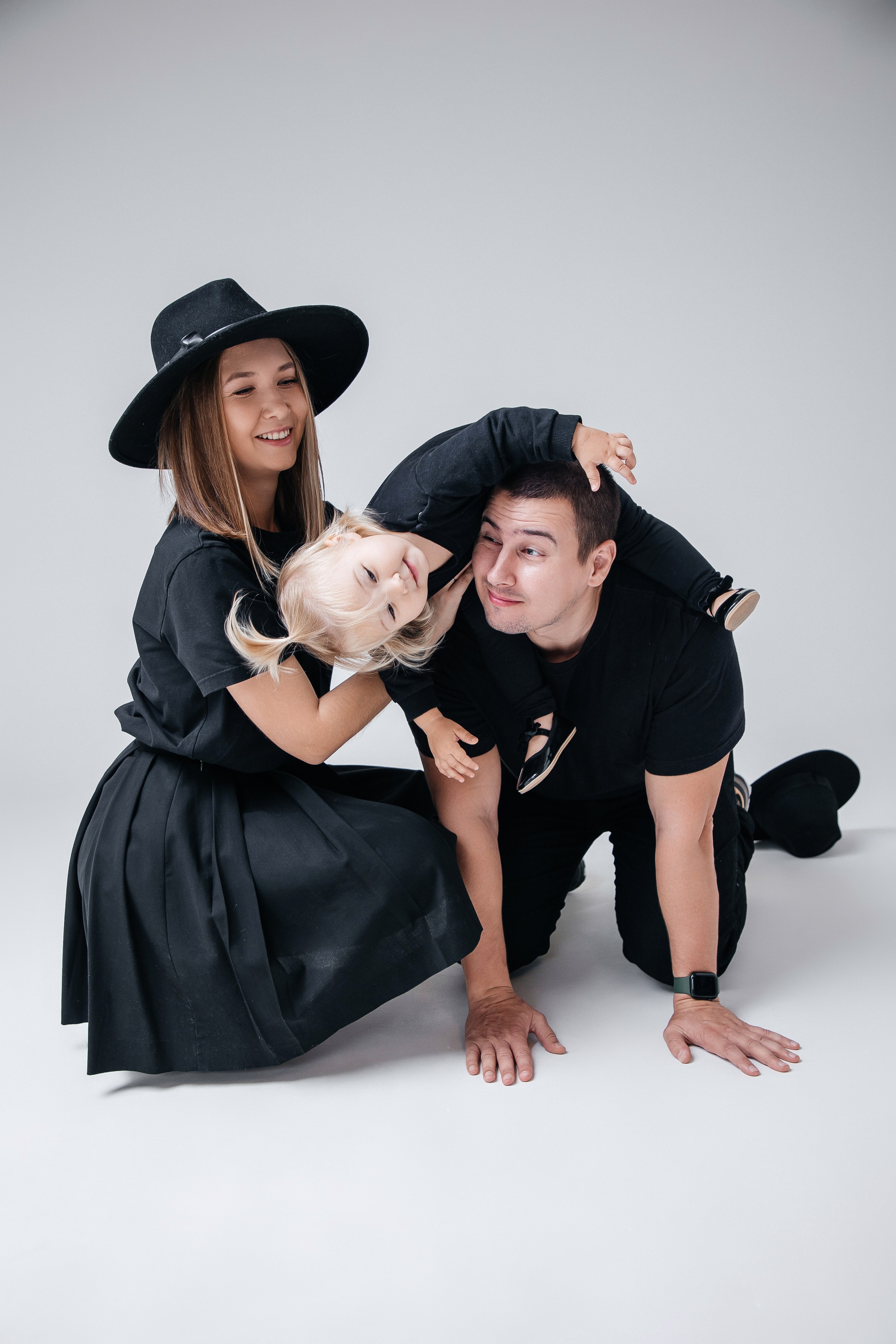 Настя и семья. Фотограф Денис Лесковский (Тюмень)