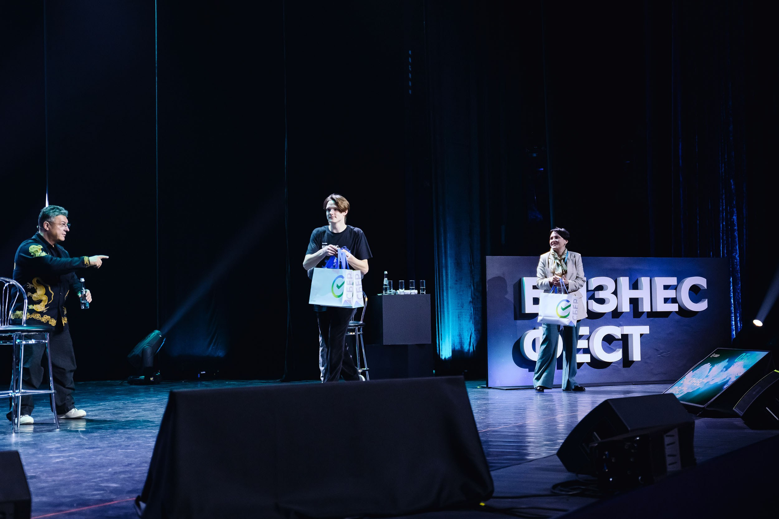 СБЕР Бизнес Фест. One Media Life: фоторепортажи, фотоотчеты с мероприятий и заведений