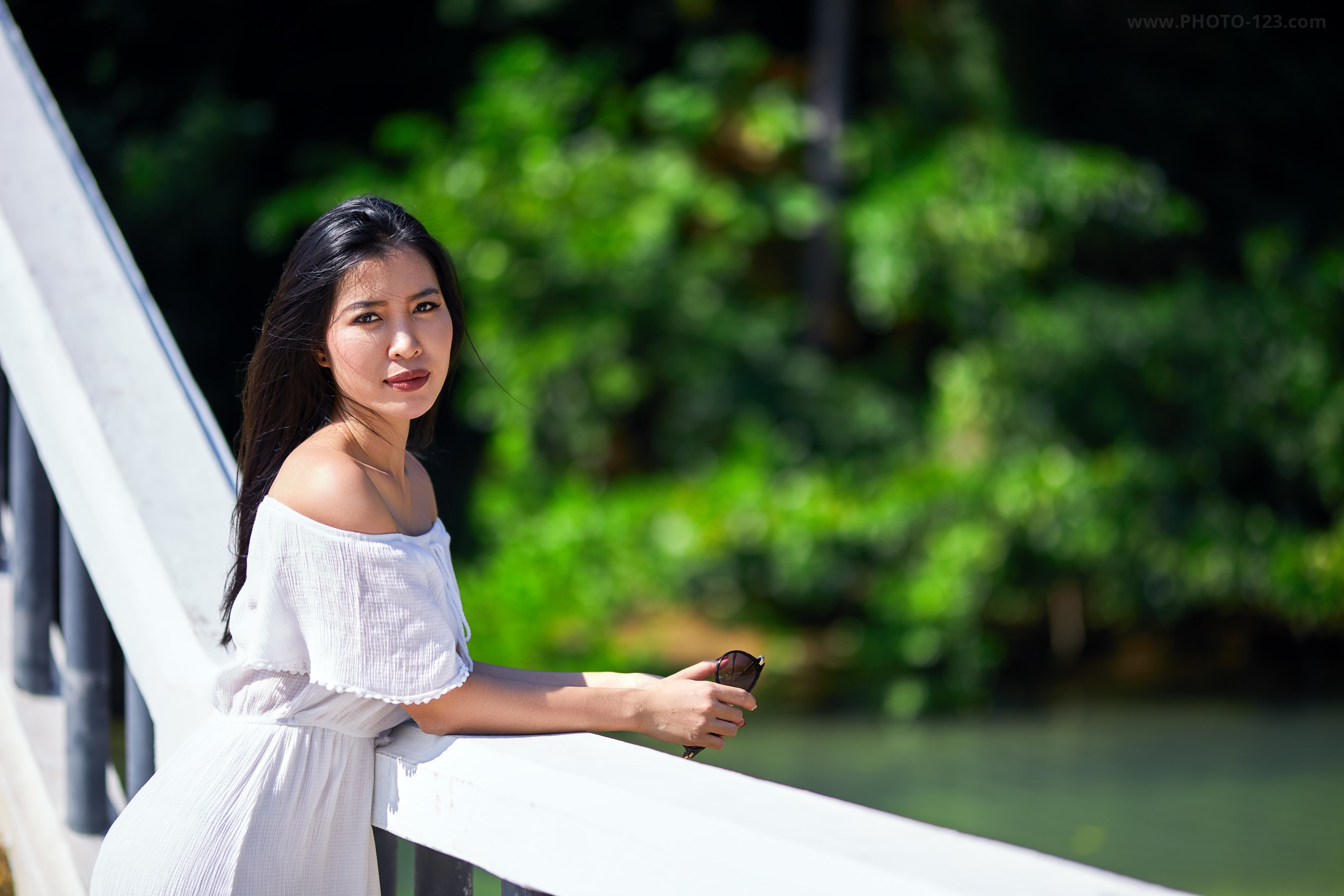 Namfon AoYon. Photographer, Retoucher & Graphic Designer @photo123pro