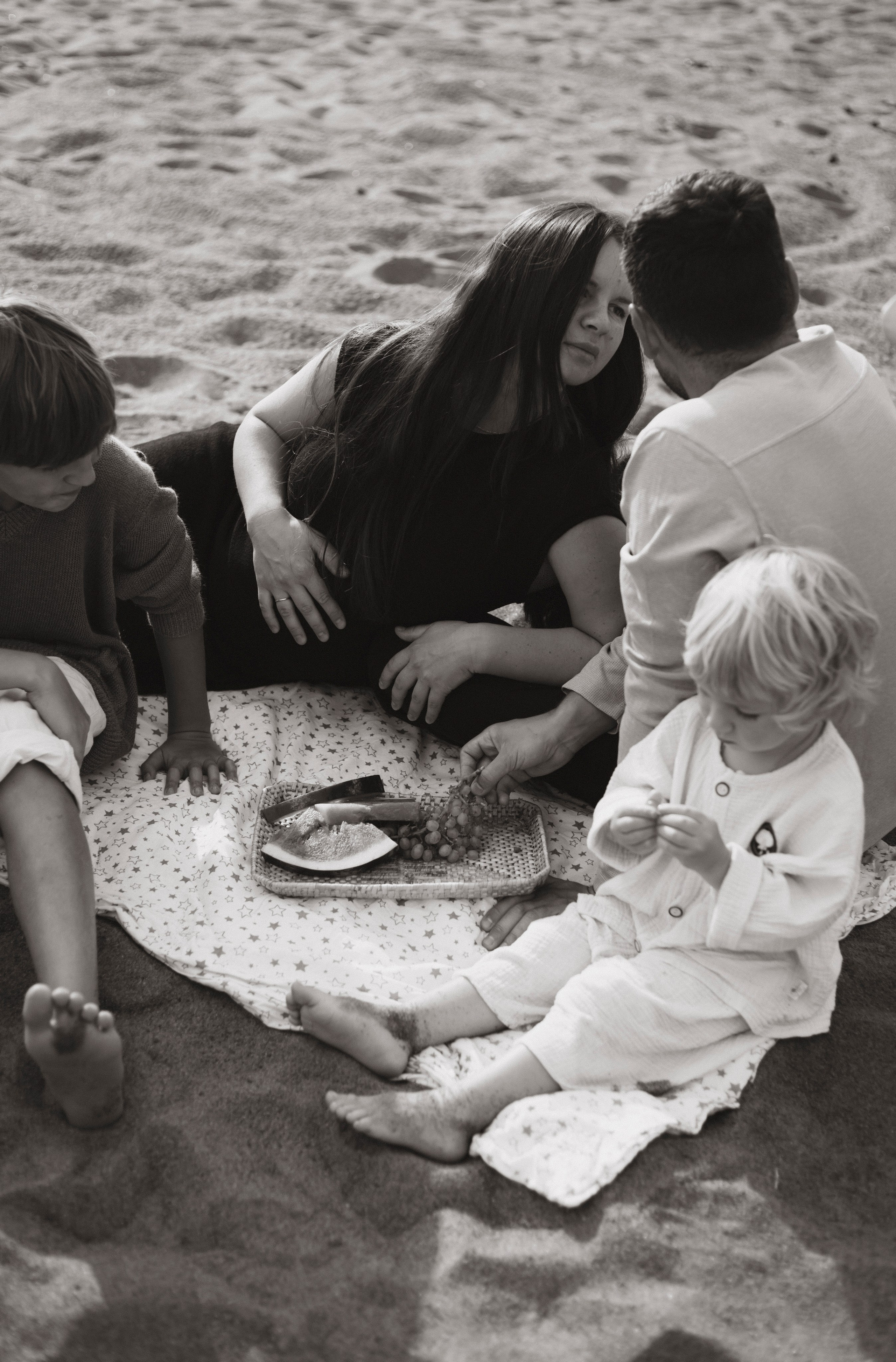 Артем + Кристина + Мирон + Трофим. Услуги