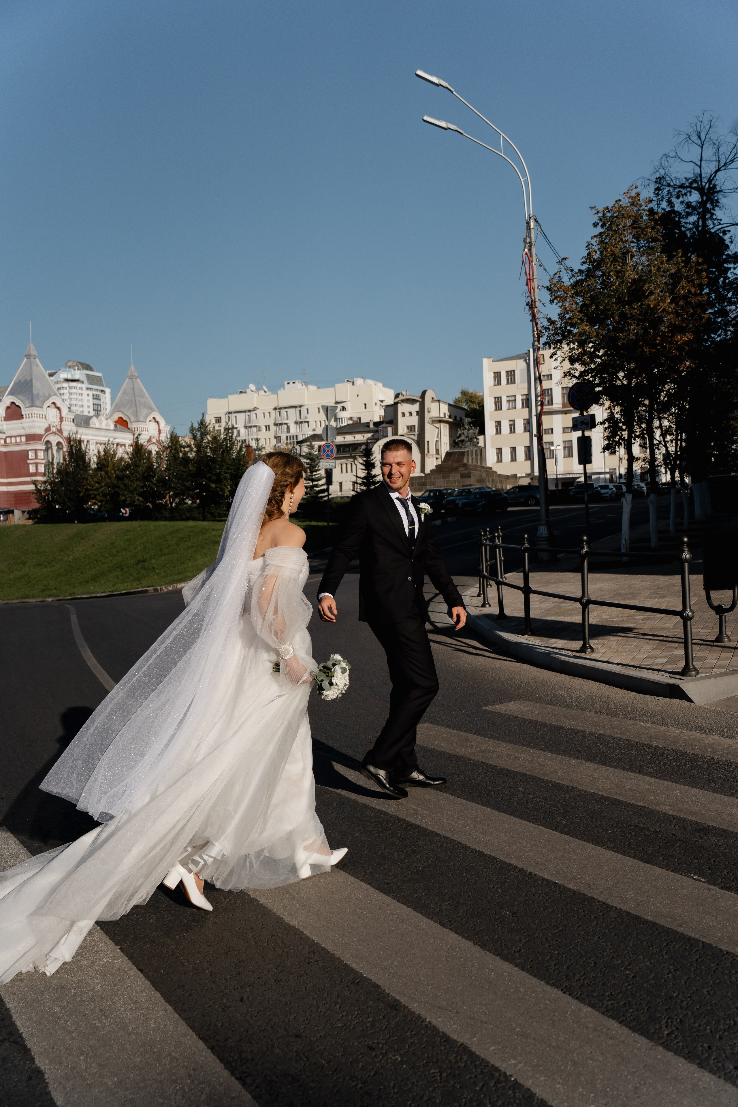 Олег и Татьяна _театр Оперы и балета. Свадебный и семейный фотограф в Самаре Салахова Гулина