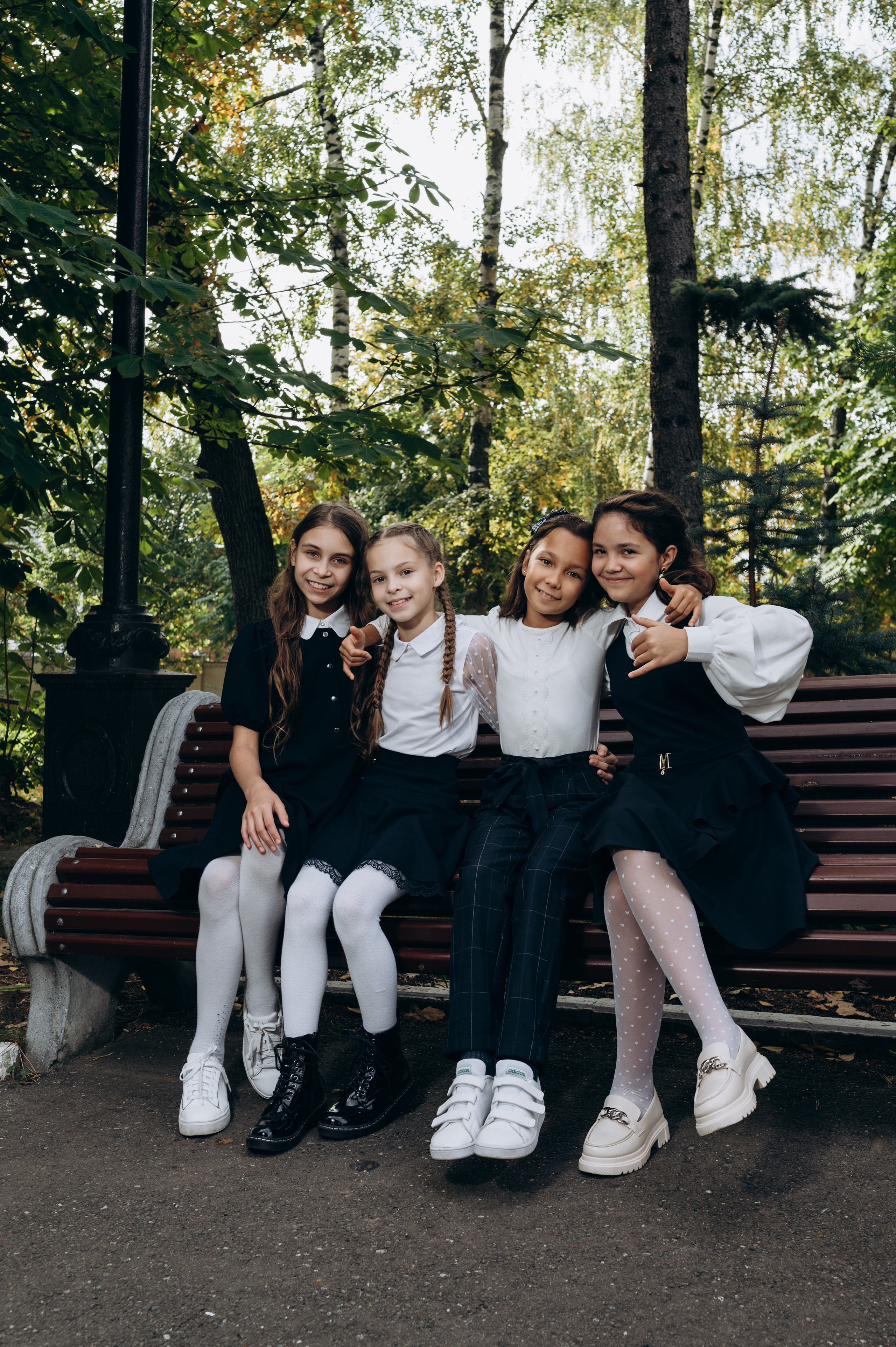 ДРУЗЬЯ. Выпускные альбомы в современном стиле | Казань