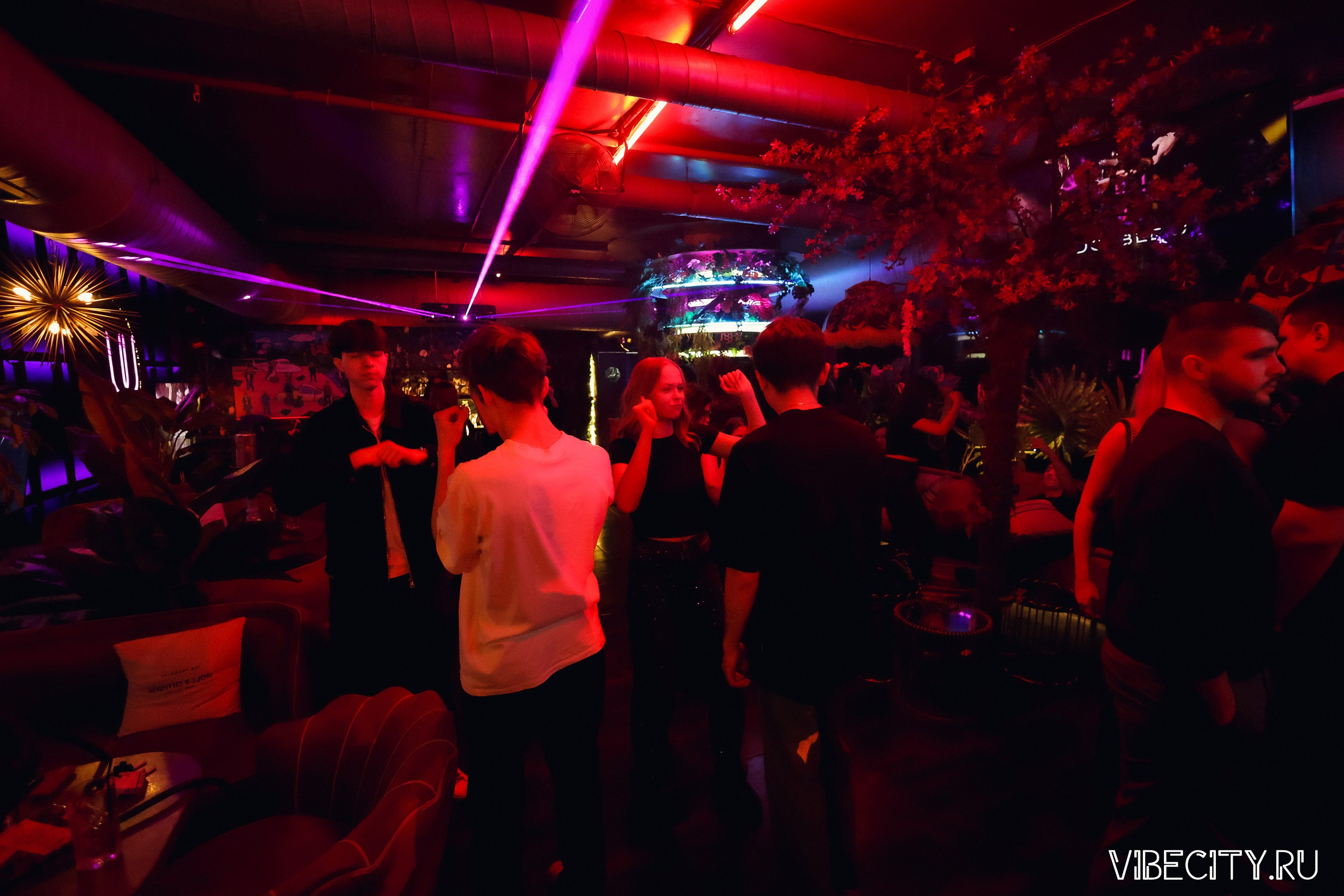 DOUBLE U. VIBECITY.RU Вайб Сити Ру Фоторепортажи Фотоотчеты Калининград